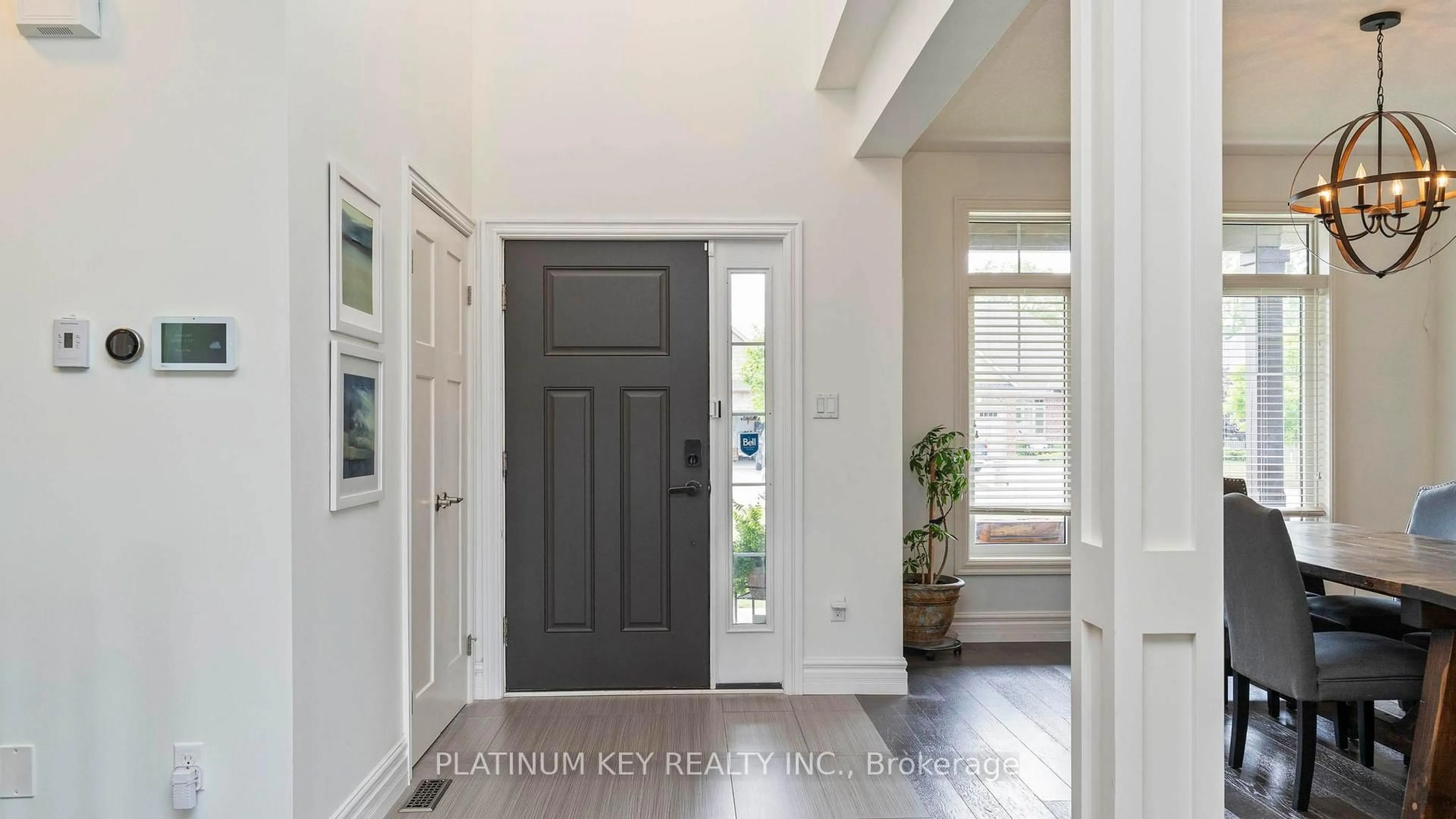 Indoor entryway for 668 Woods Edge Rd, Strathroy-Caradoc Ontario N0L 1W0