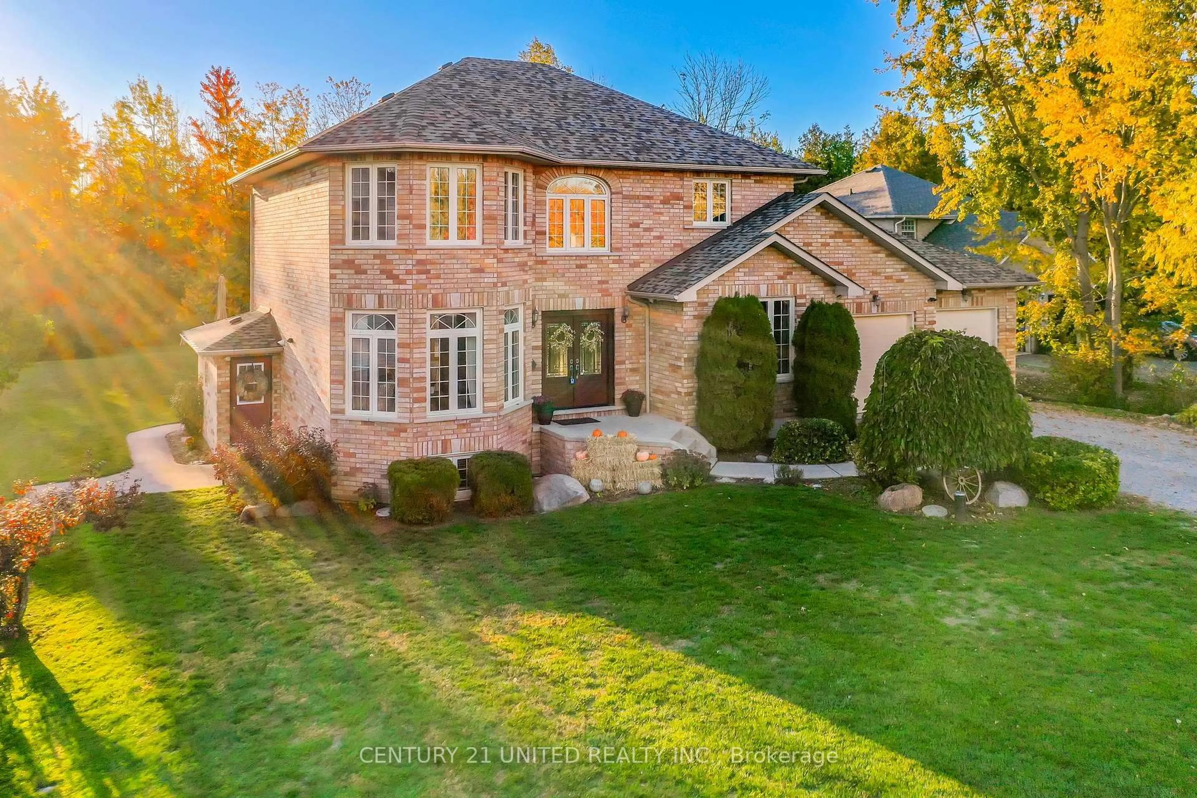 Home with brick exterior material, street for 1058 Maria St, Selwyn Ontario K0L 1H0