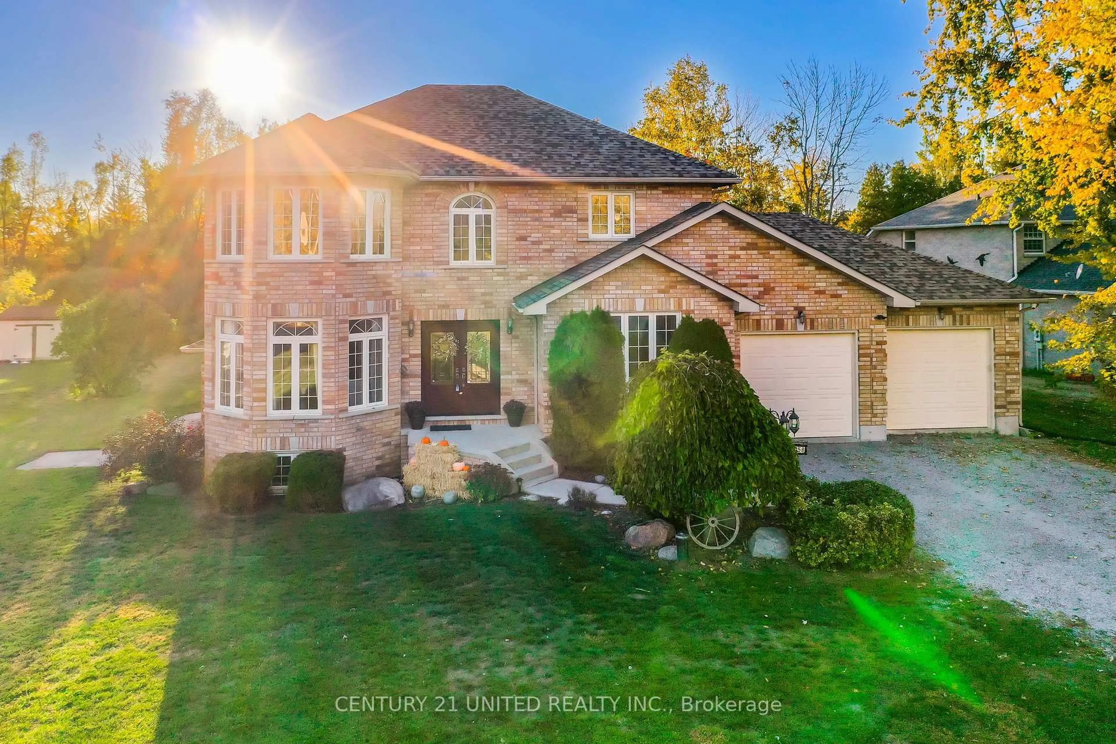 A pic from outside/outdoor area/front of a property/back of a property/a pic from drone, street for 1058 Maria St, Selwyn Ontario K0L 1H0