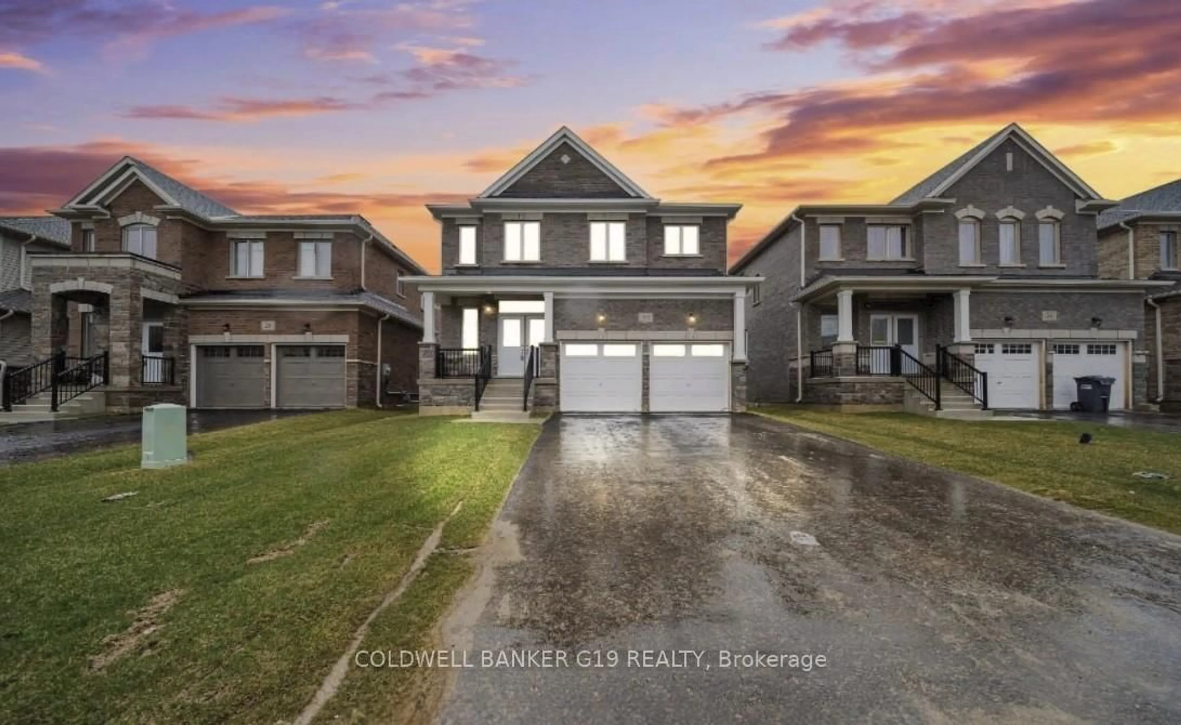 A pic from outside/outdoor area/front of a property/back of a property/a pic from drone, street for 32 Mackenzie St, Southgate Ontario N0C 1B0
