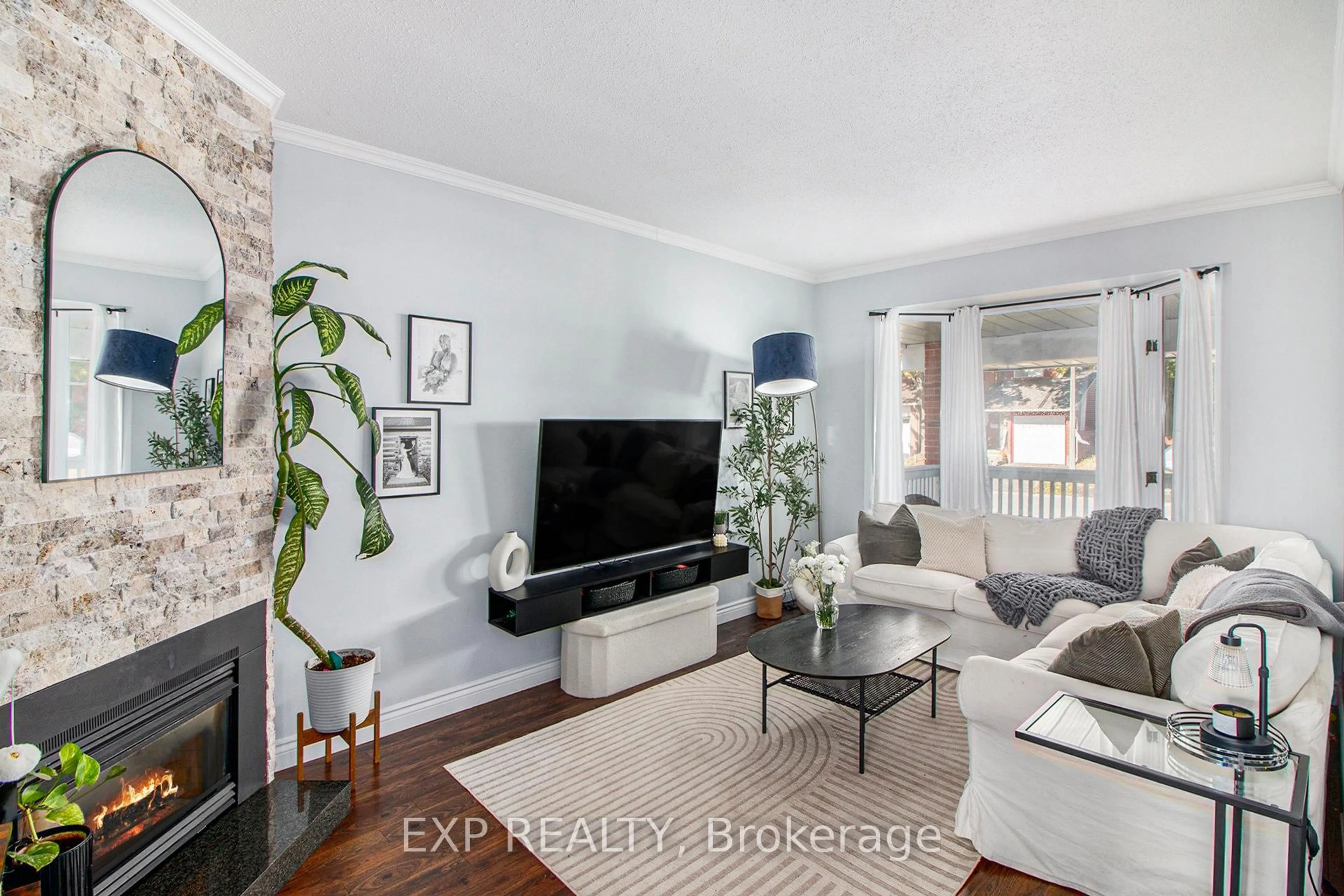 Living room with furniture, unknown for 1105 Taffy Lane, Orleans Ontario K1C 1Y4