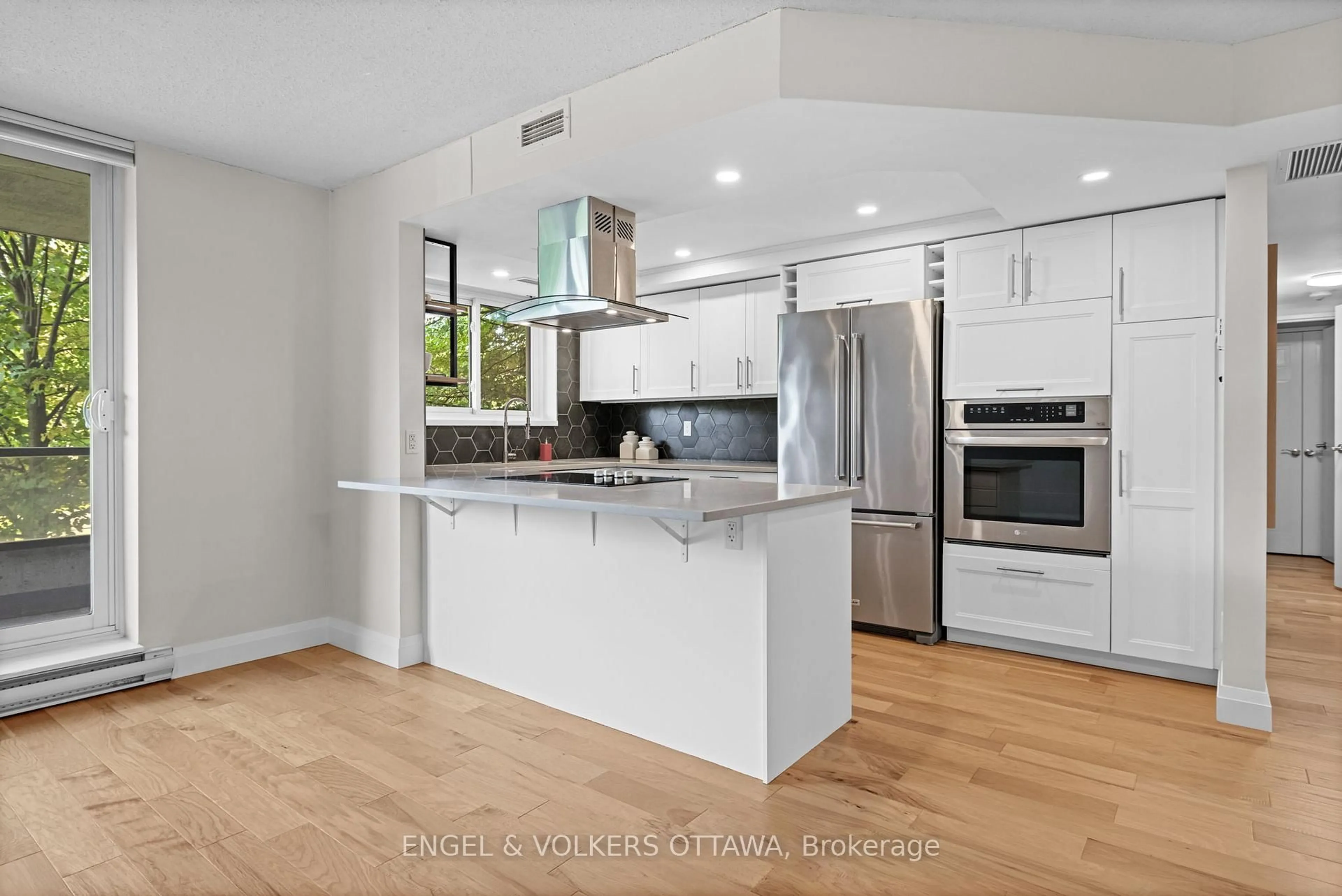 Open concept kitchen, unknown for 1705 Playfair Dr #105, Ottawa Ontario K1H 8P6