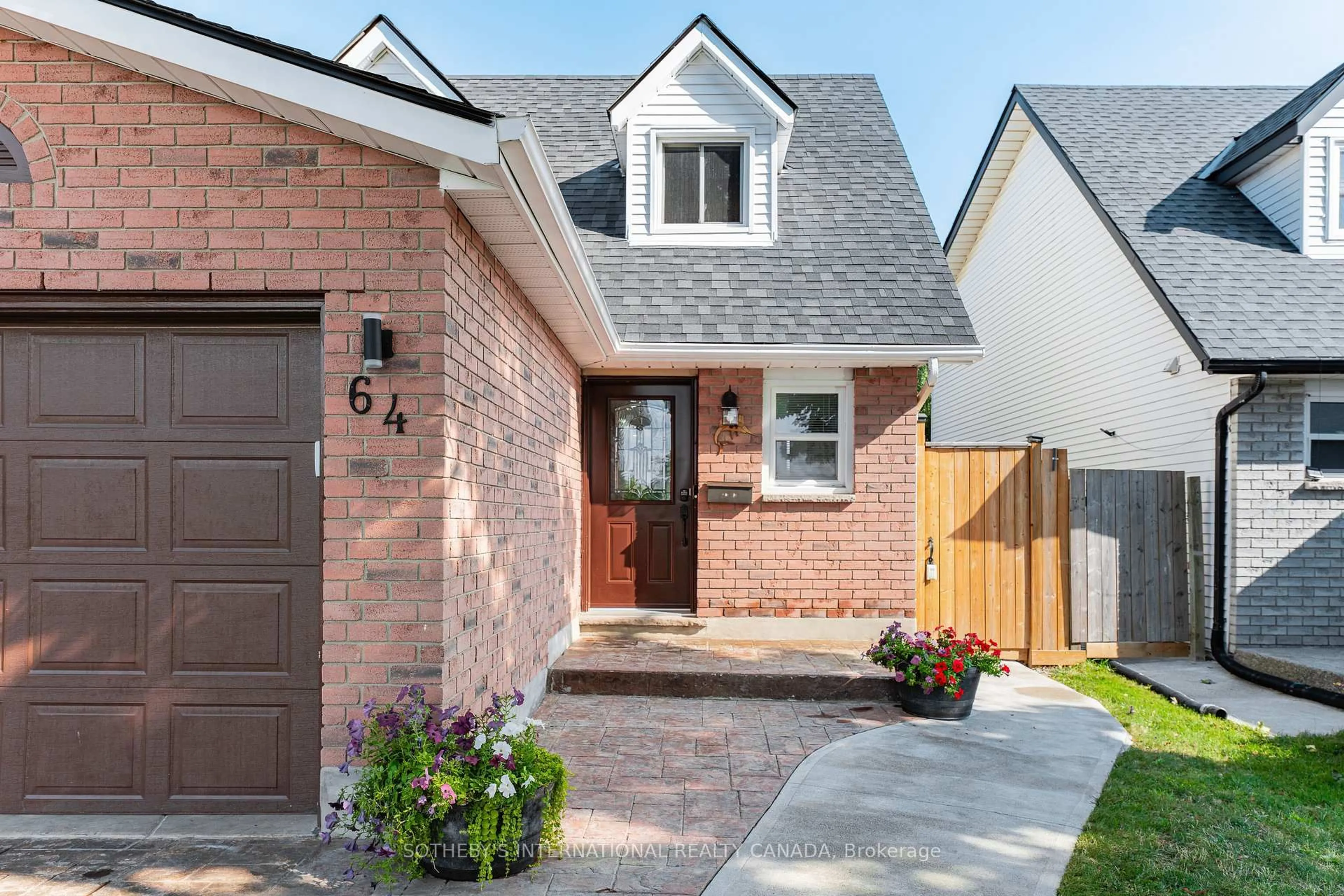 Home with brick exterior material, street for 64 Glenbrook Cres, Cambridge Ontario N1R 7Z2