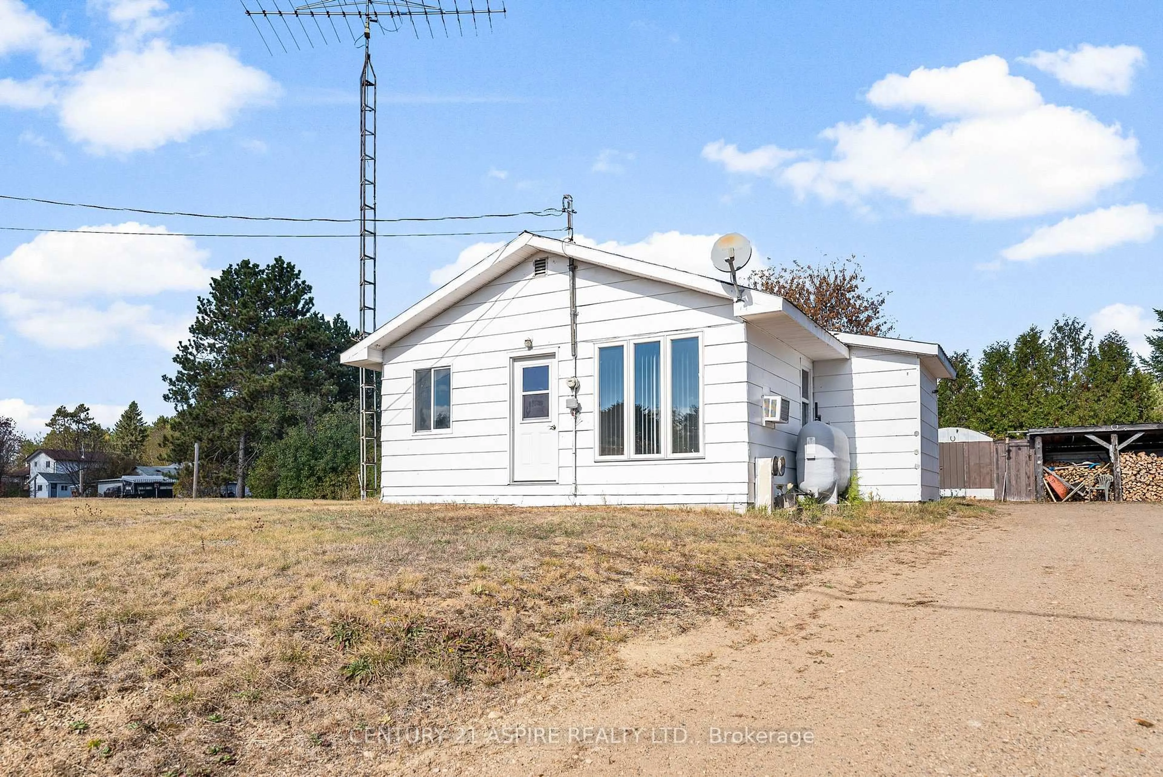 Unknown for 22 Zilney St, Barry's Bay Ontario K0J 1B0