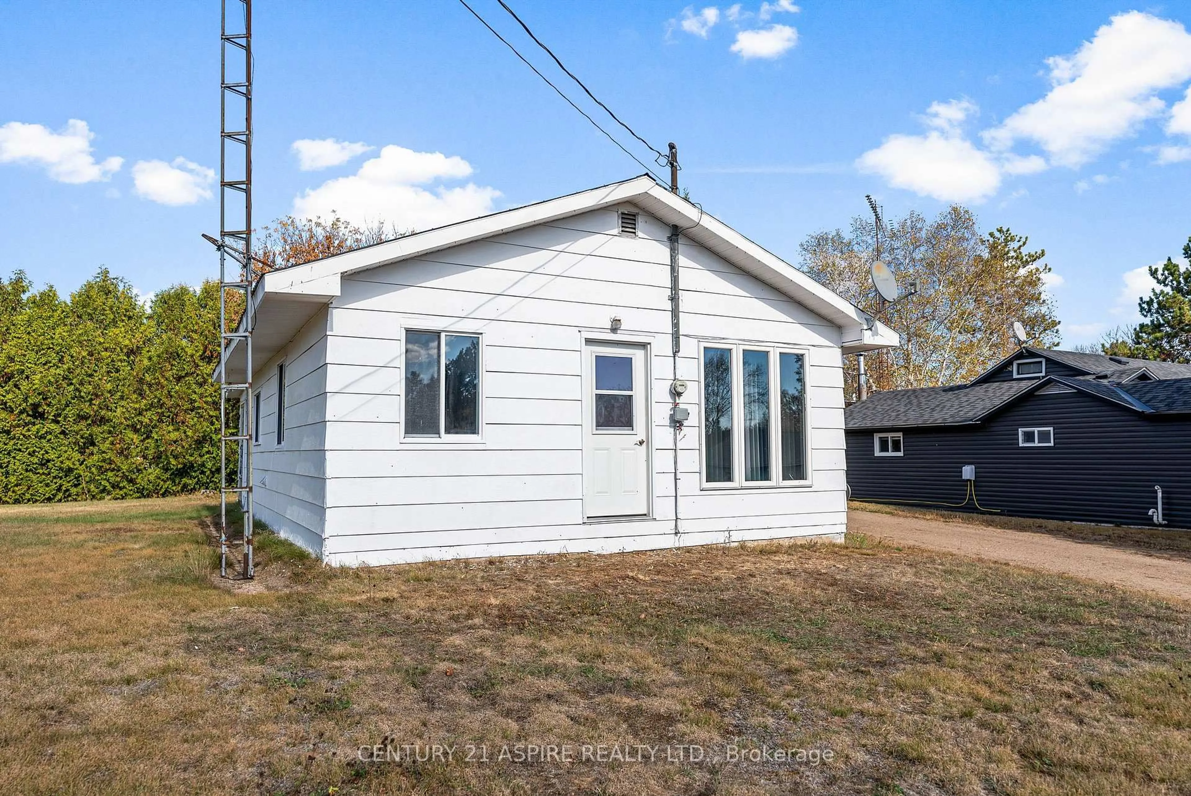 Unknown for 22 Zilney St, Barry's Bay Ontario K0J 1B0