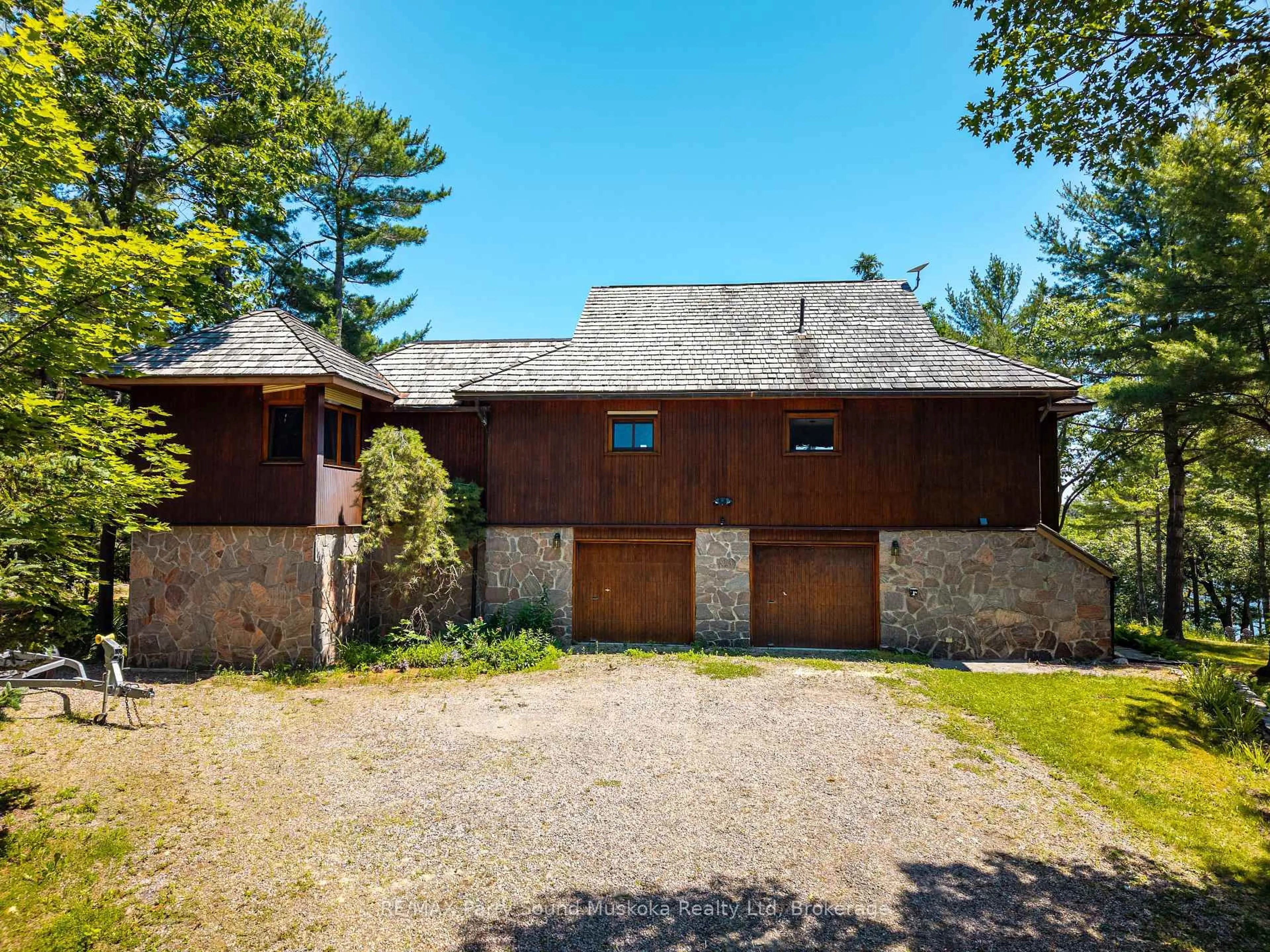 A pic from outside/outdoor area/front of a property/back of a property/a pic from drone, building for 47 Linda Lane, Carling Ontario P0G 1G0