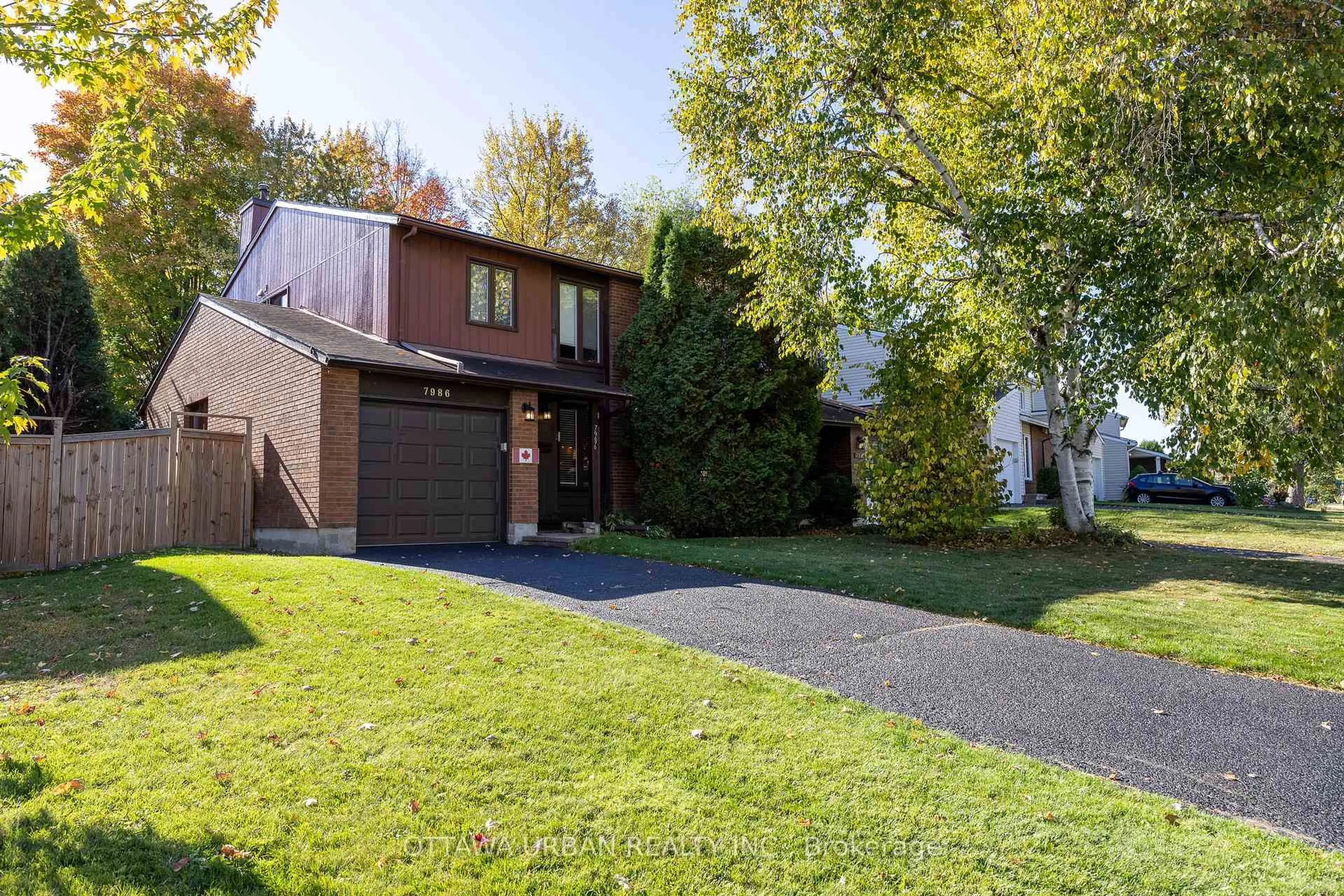 Unknown for 7986 Decarie Dr, Ottawa Ontario K1C 2C4