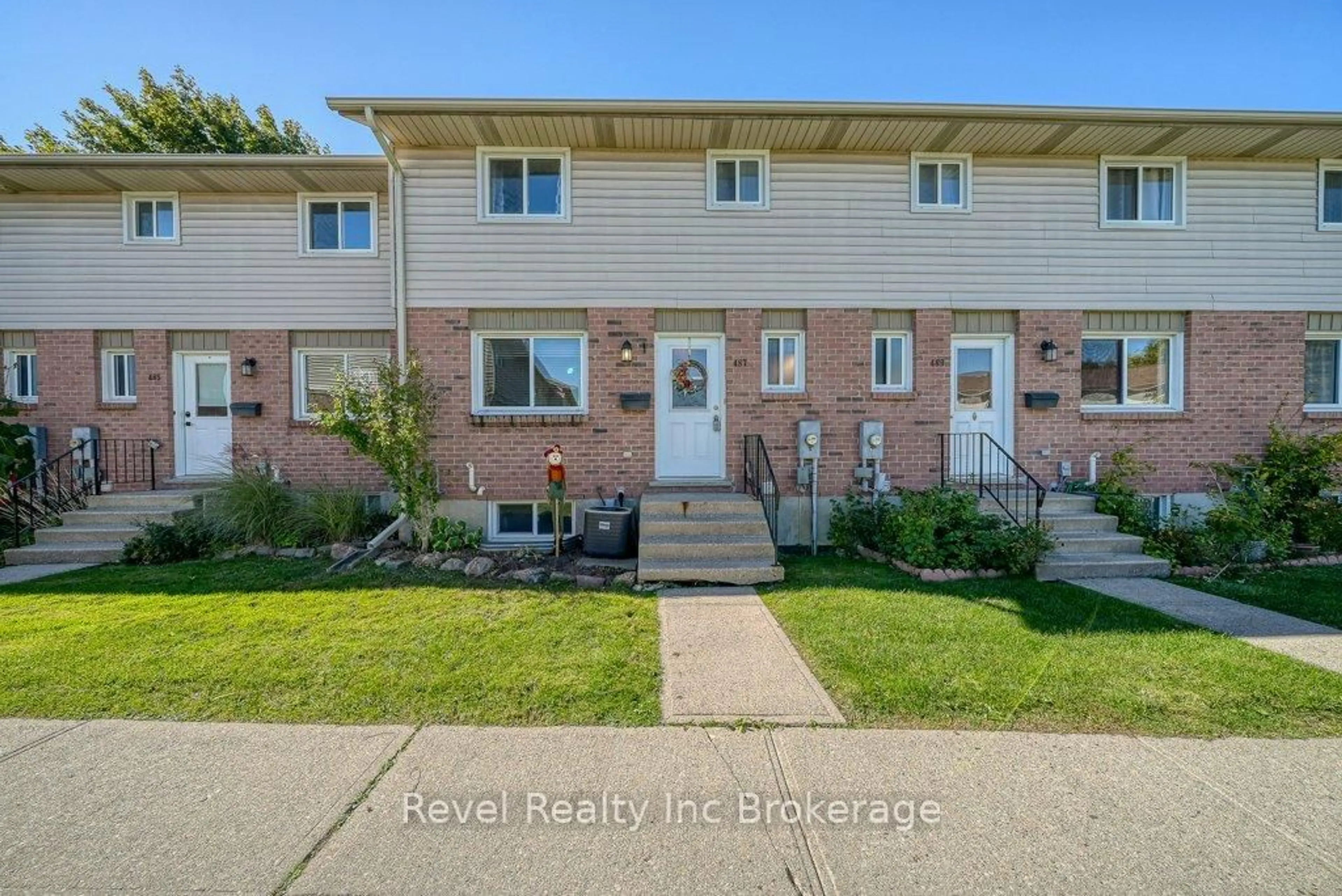 Unknown for 487 Springbank Ave #22, Woodstock Ontario N4T 1R1