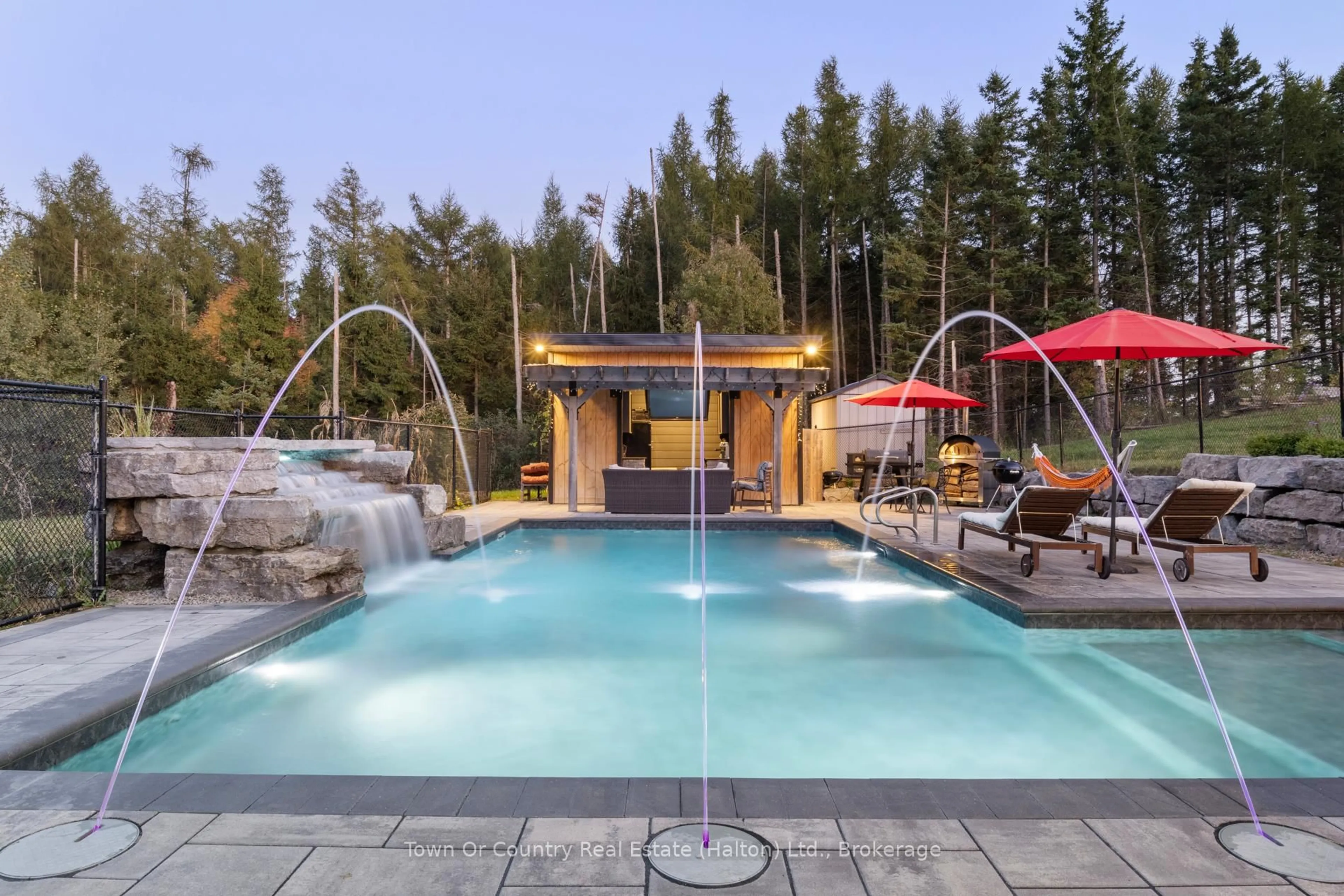 Pool for 5041 Third Line, Erin Ontario L7J 2L8