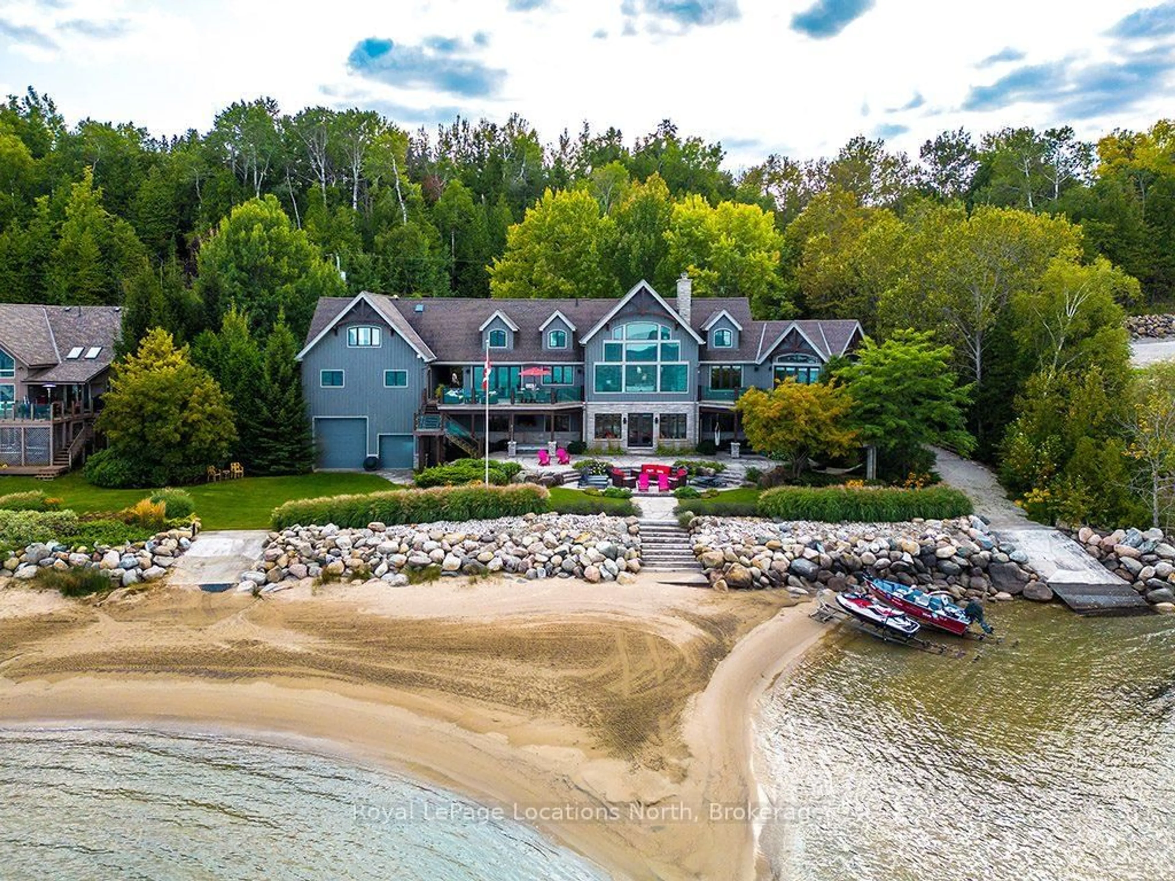 A pic from outside/outdoor area/front of a property/back of a property/a pic from drone, water/lake/river/ocean view for 183 Lake Dr, Blue Mountains Ontario N0H 2P0