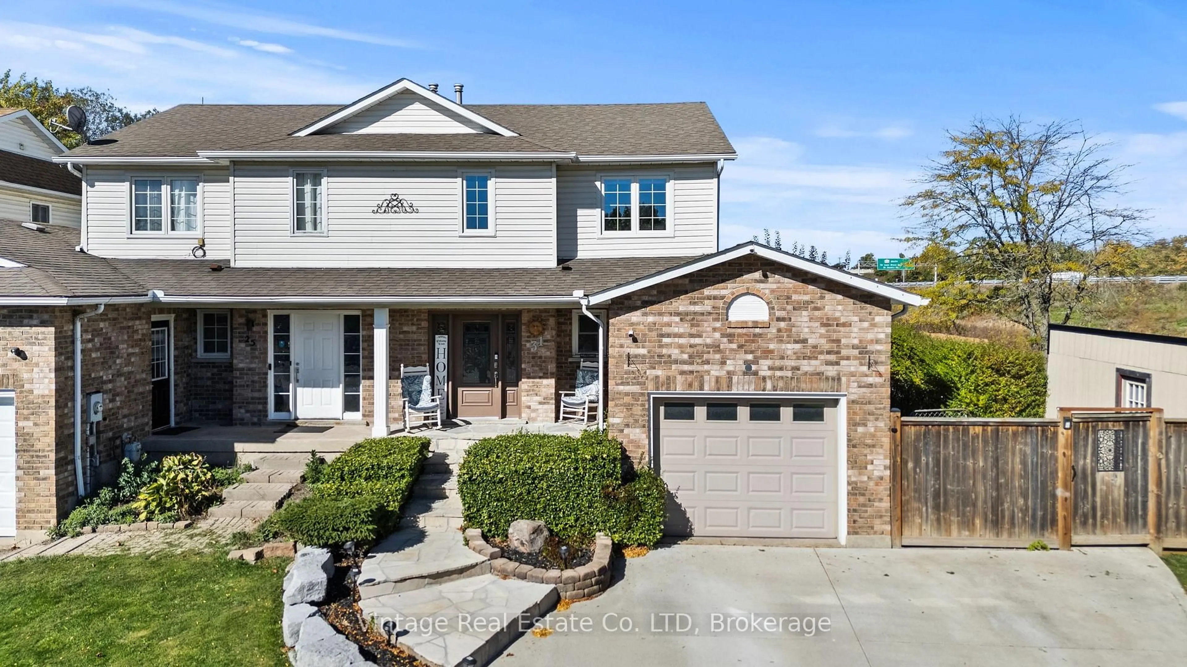 Home with brick exterior material, street for 31 Remigio Crt, Thorold Ontario L2V 5A1