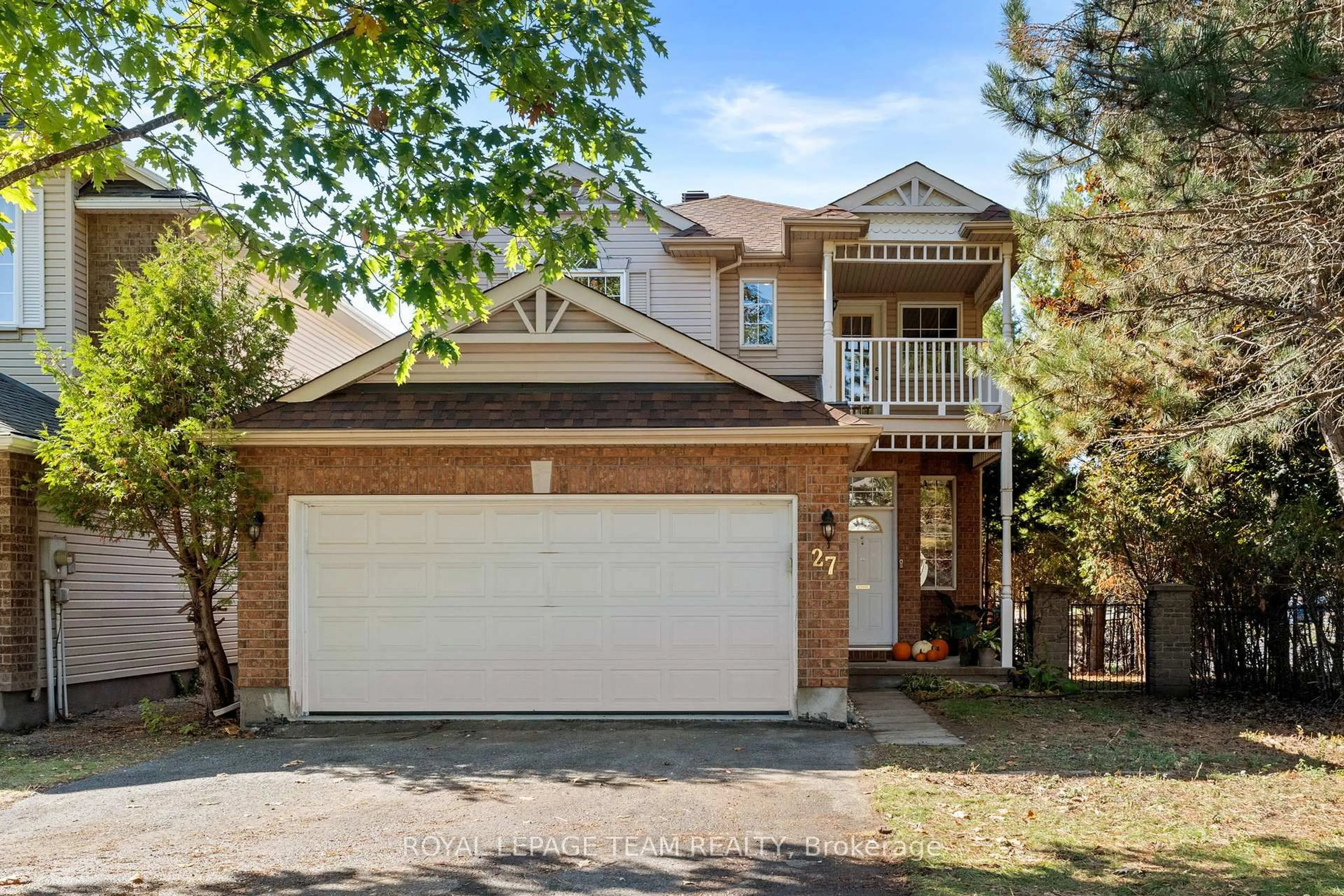 Home with brick exterior material, street for 27 Evanshen Cres, Ottawa Ontario K2K 2Z6