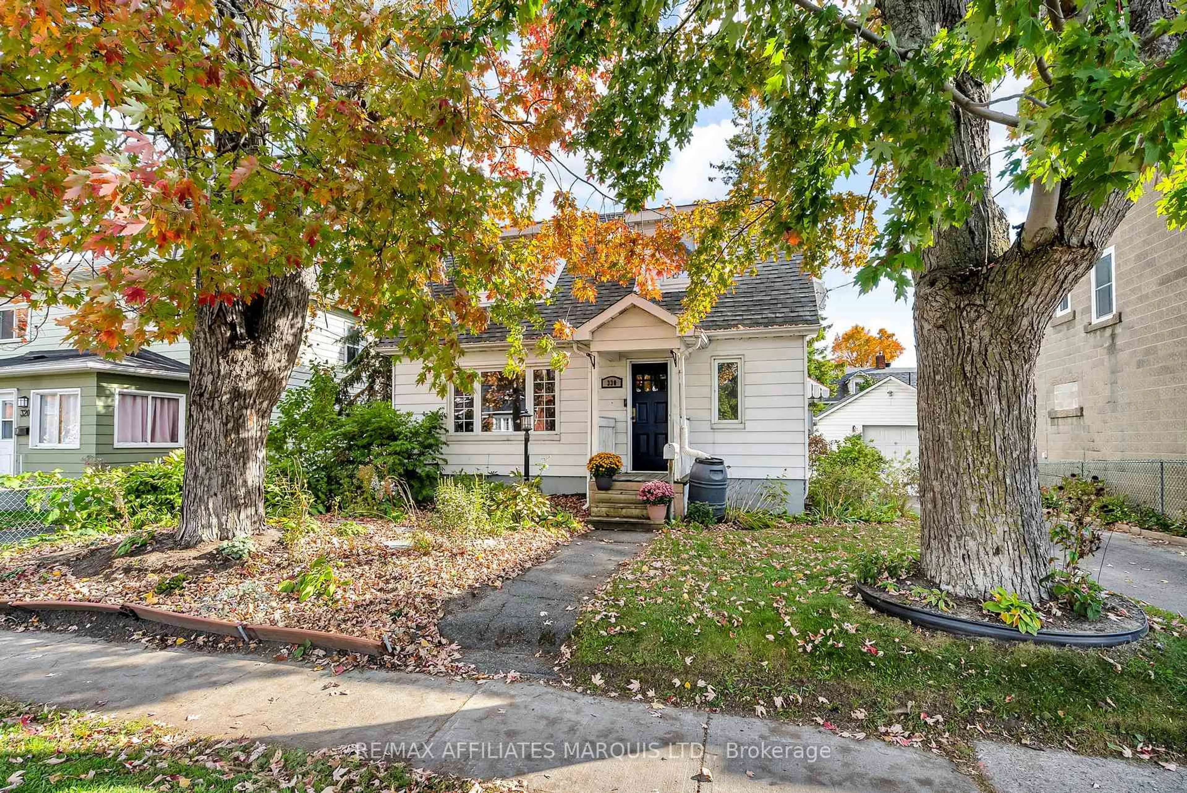 Unknown for 330 Fourth St, Cornwall Ontario K6J 2S4