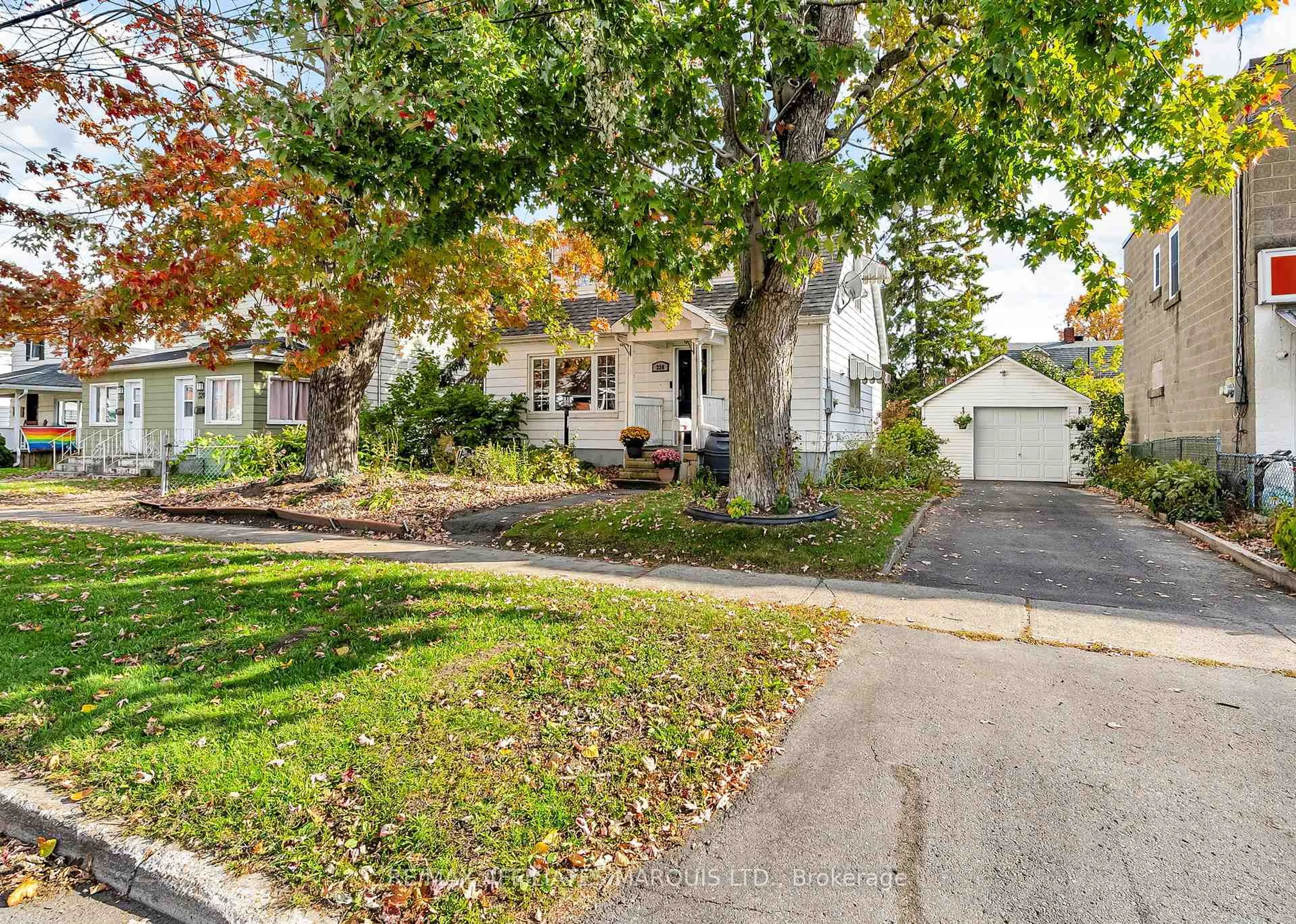 A pic from outside/outdoor area/front of a property/back of a property/a pic from drone, street for 330 Fourth St, Cornwall Ontario K6J 2S4