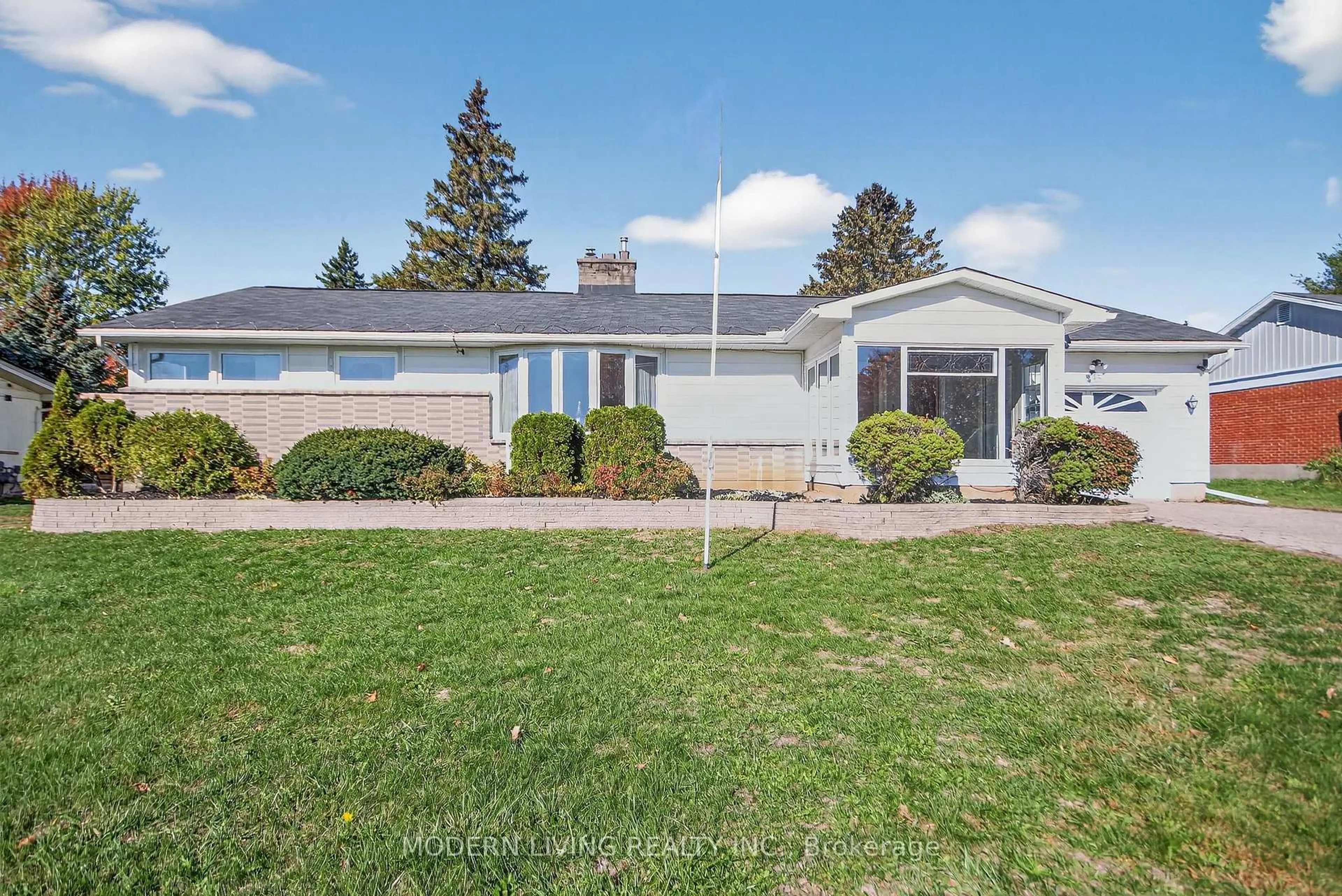 Home with vinyl exterior material, unknown for 48 Elizabeth Dr, South Dundas Ontario K0E 1K0