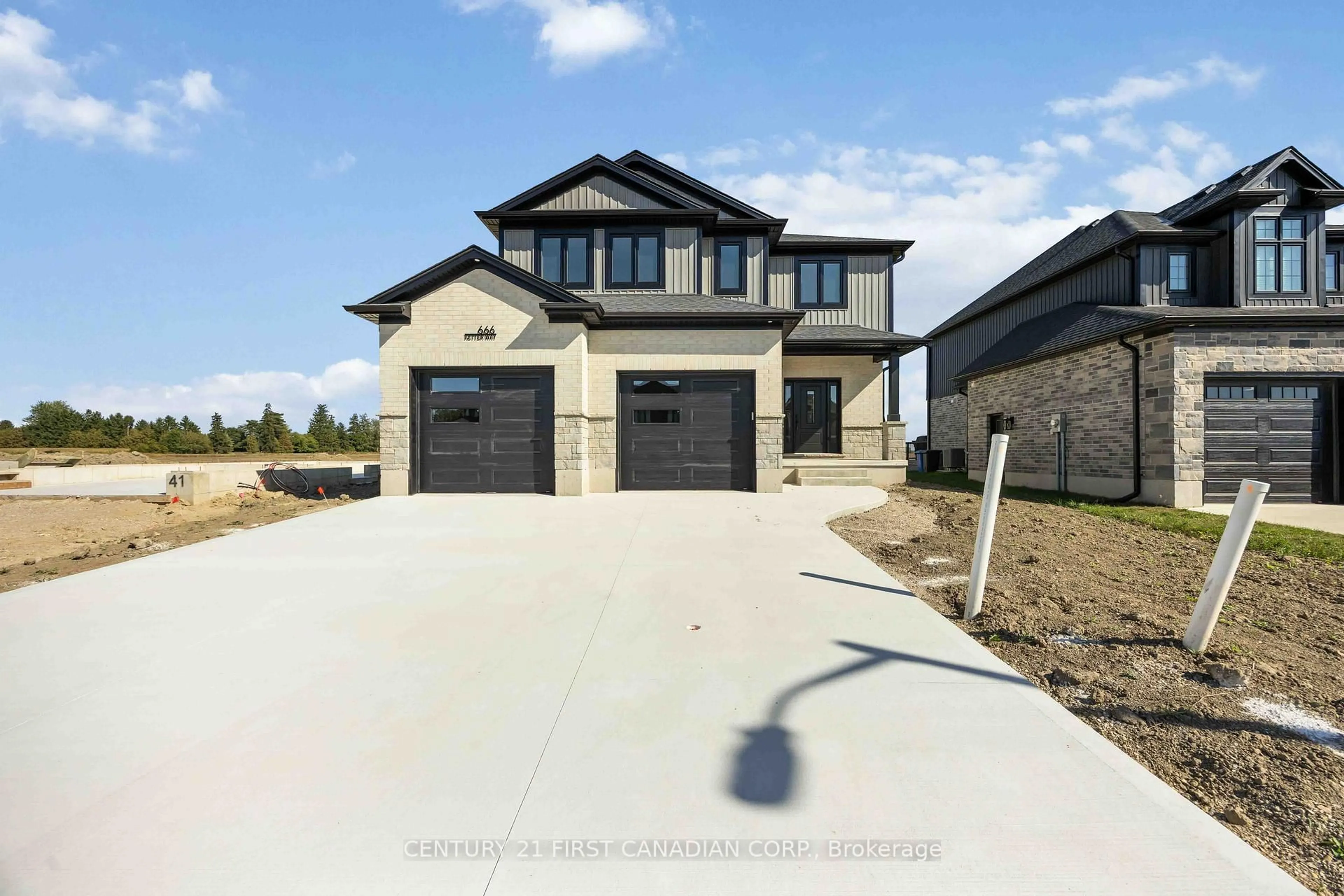 Home with brick exterior material, street for 7 Doerr Crt, North Middlesex Ontario N0M 1A0