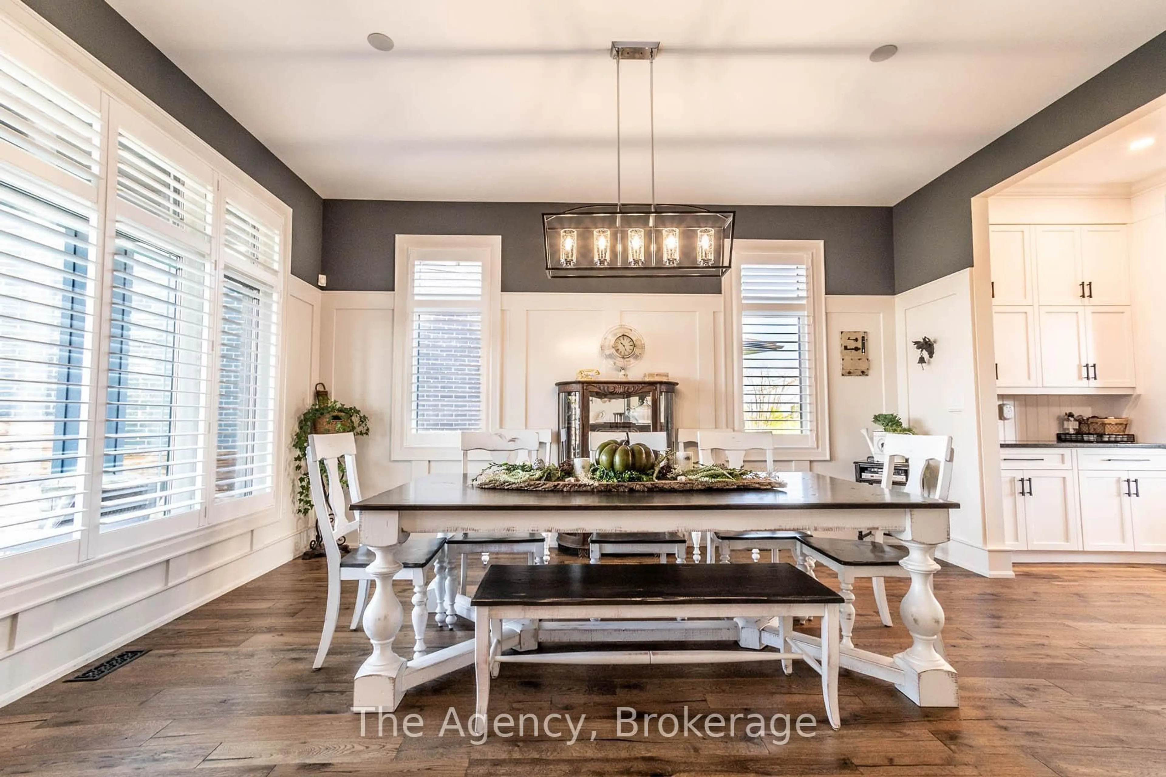 Open concept kitchen, unknown for 119 Willowbrook Dr, Welland Ontario L3C 0G2