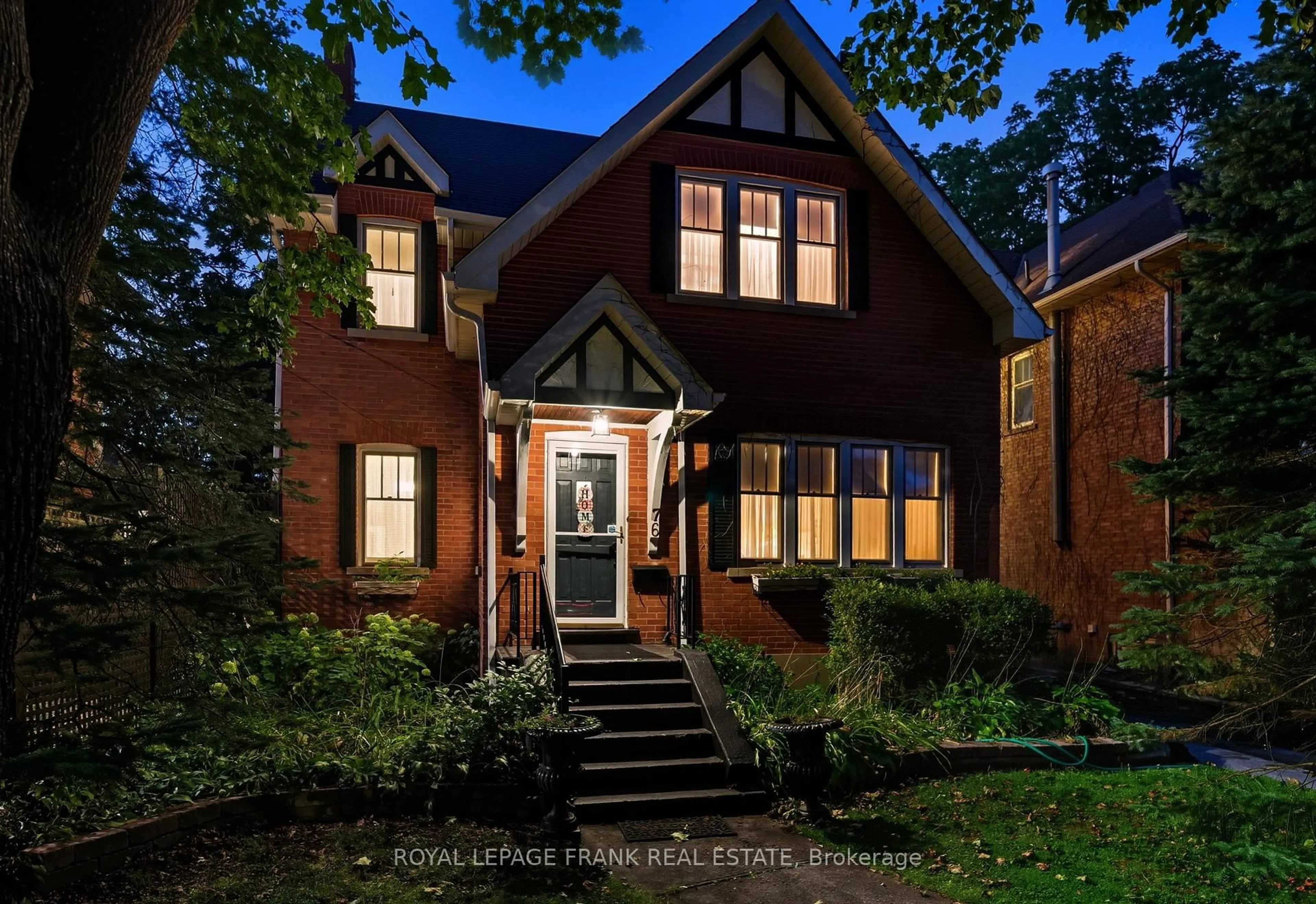 Home with brick exterior material, street for 76 Bond St, Kawartha Lakes Ontario K9V 3R4