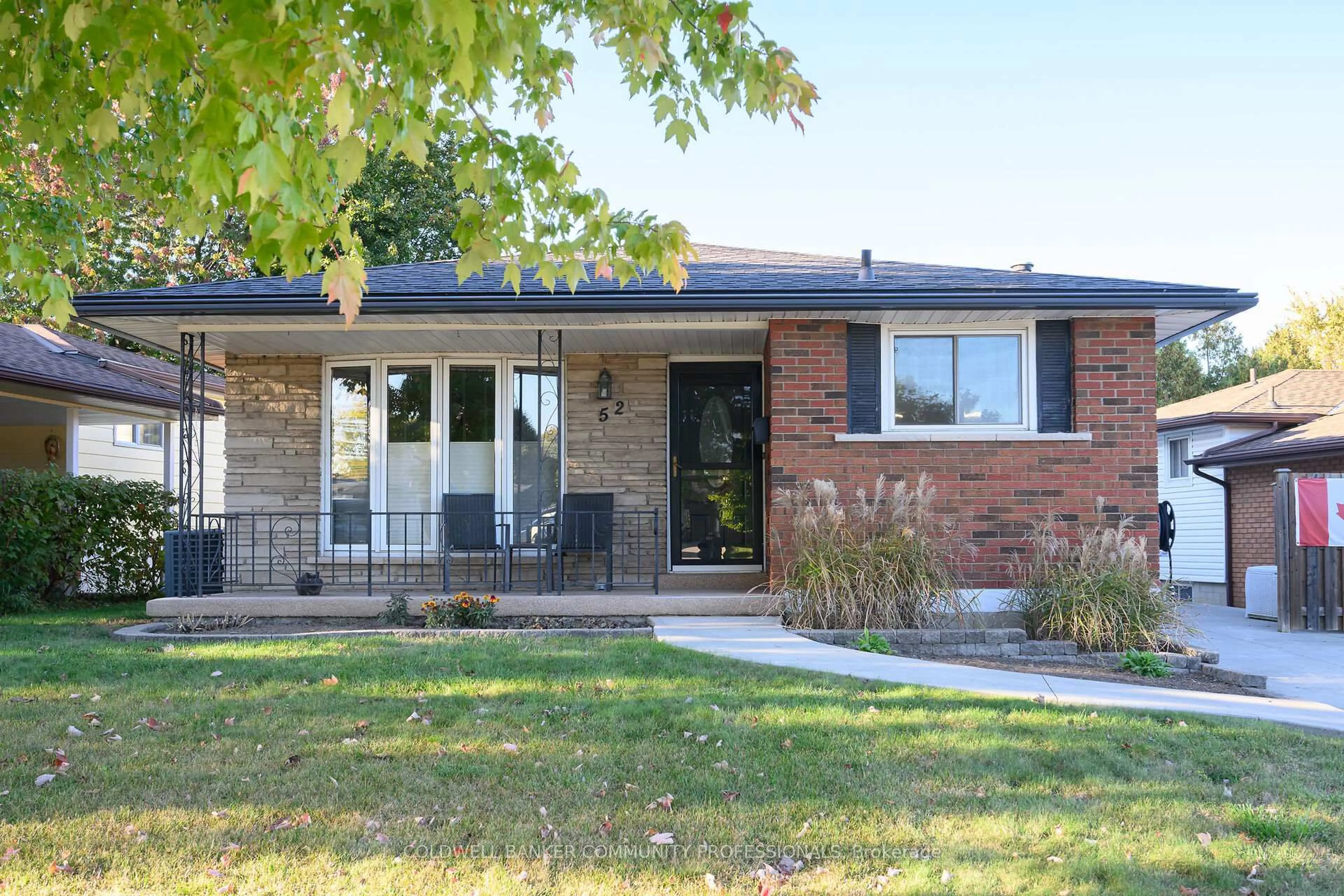 Home with brick exterior material, street for 52 Gardiner Dr, Hamilton Ontario L9C 4V2