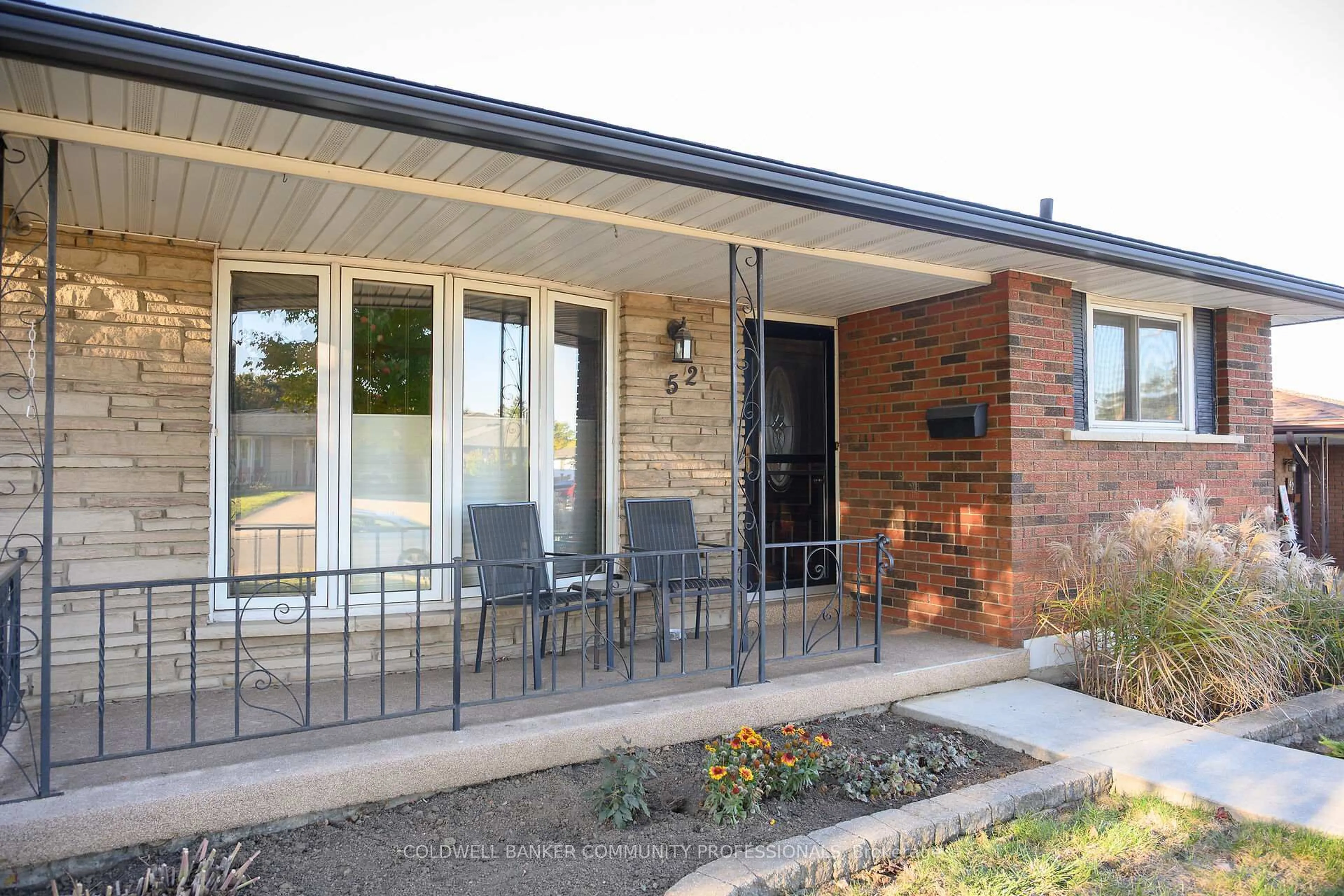 Home with brick exterior material, street for 52 Gardiner Dr, Hamilton Ontario L9C 4V2