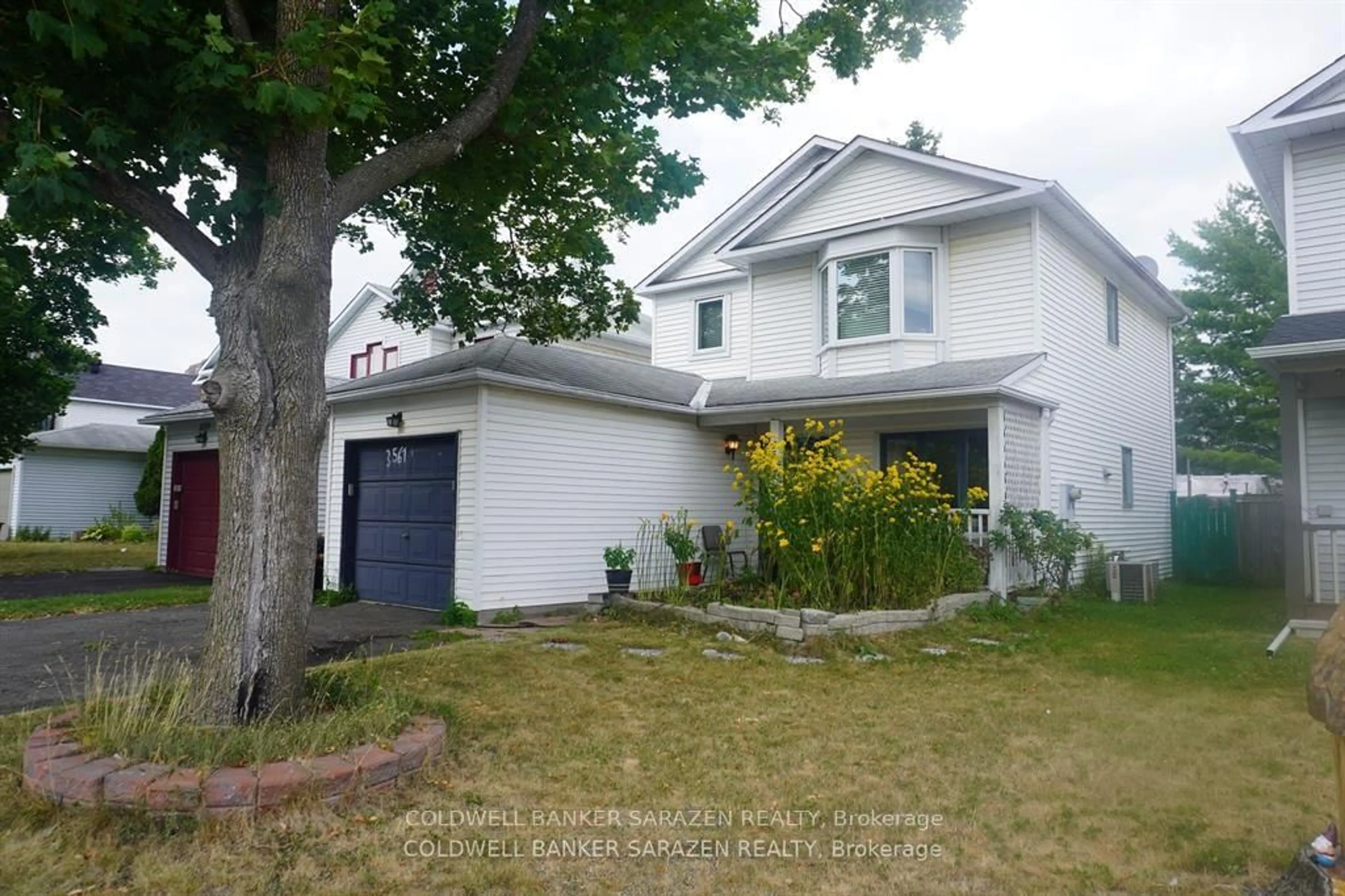 Home with vinyl exterior material, street for 3561 Trappers Rd, Ottawa Ontario K1T 2R1