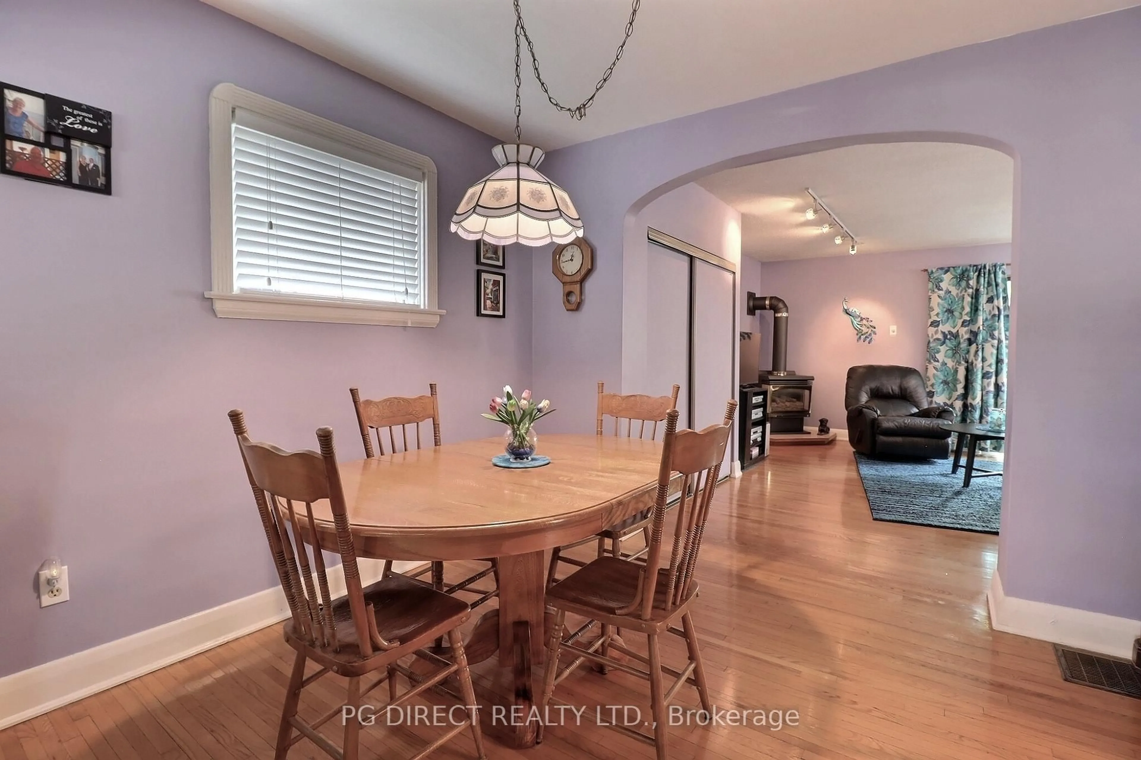Dining room, wood/laminate floor for 17 Doulton St, London East Ontario N5W 2P6