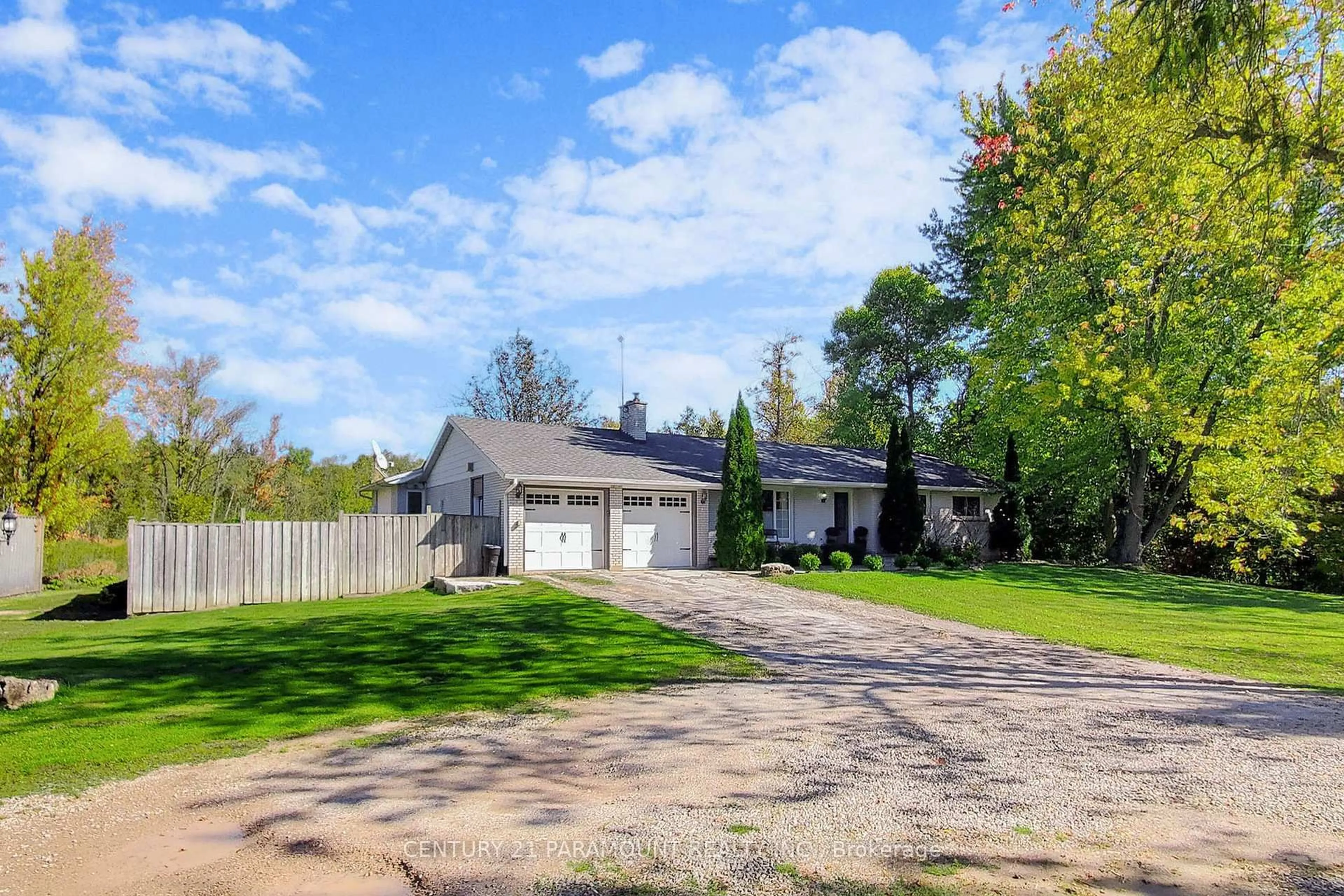 A pic from outside/outdoor area/front of a property/back of a property/a pic from drone, street for 4983 Ninth Line, Erin Ontario N0B 1H0