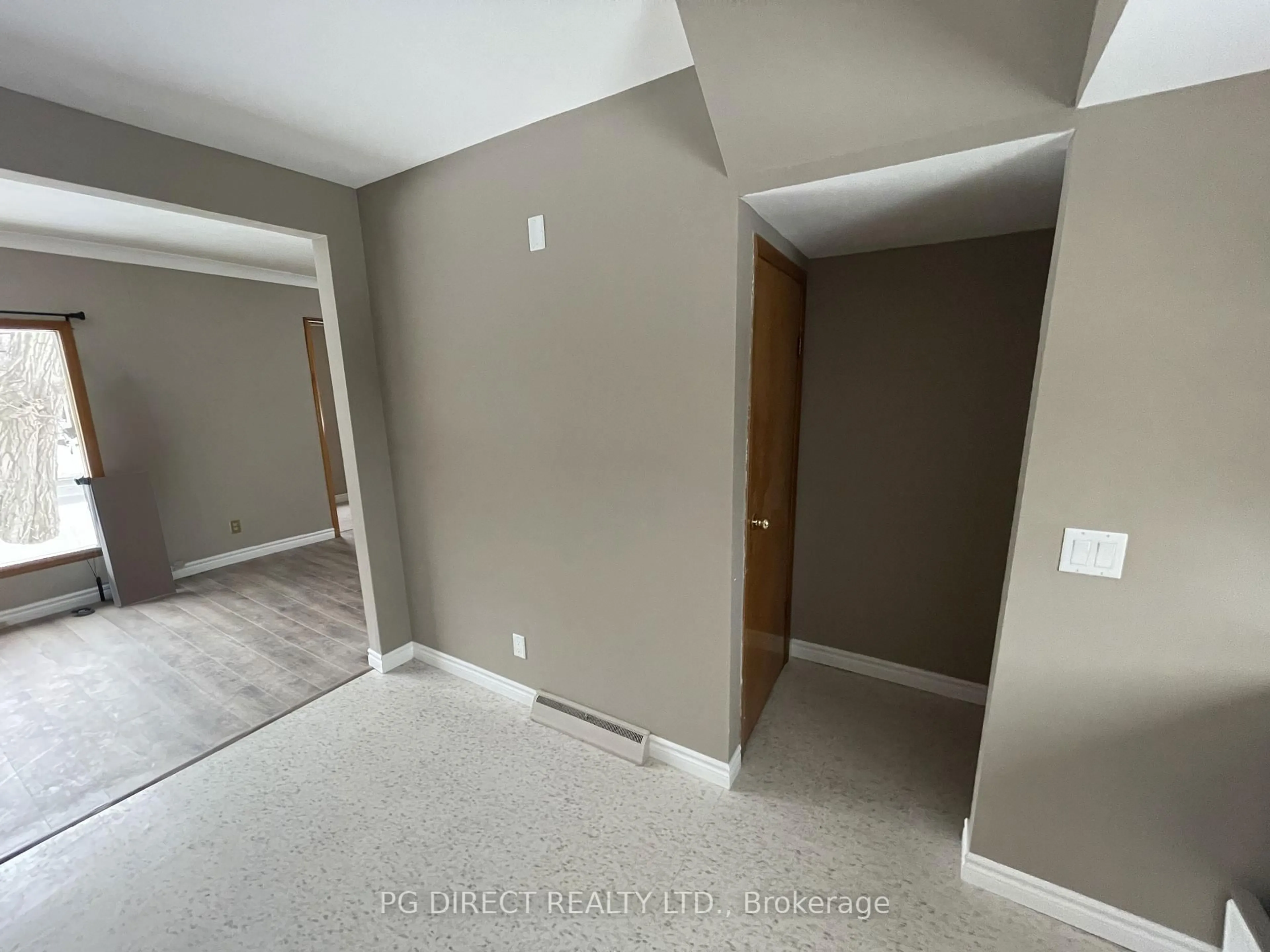 A pic of a room for 1638 Queen St, Sault Ste Marie Ontario P6A 2G7