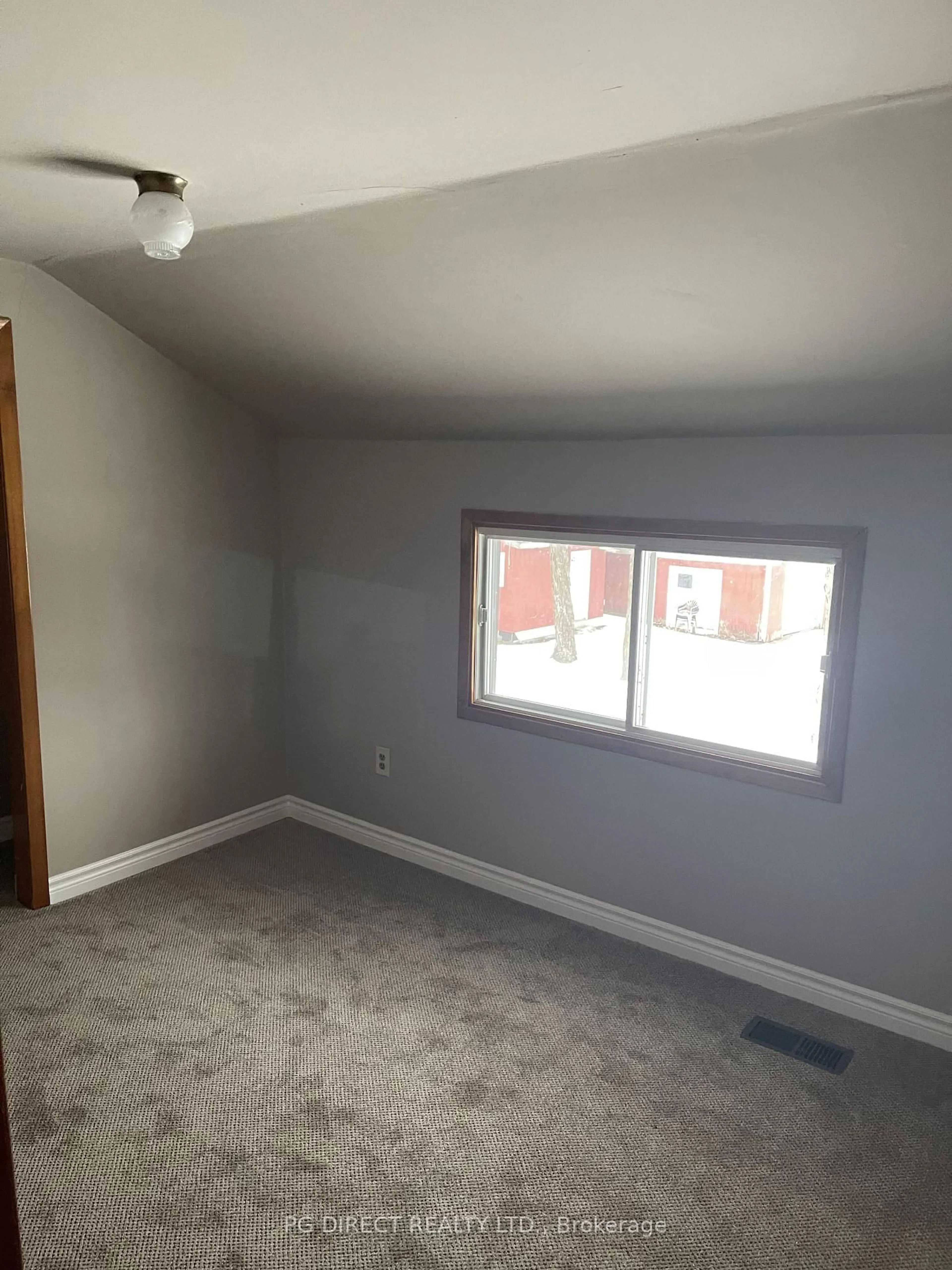 A pic of a room for 1638 Queen St, Sault Ste Marie Ontario P6A 2G7