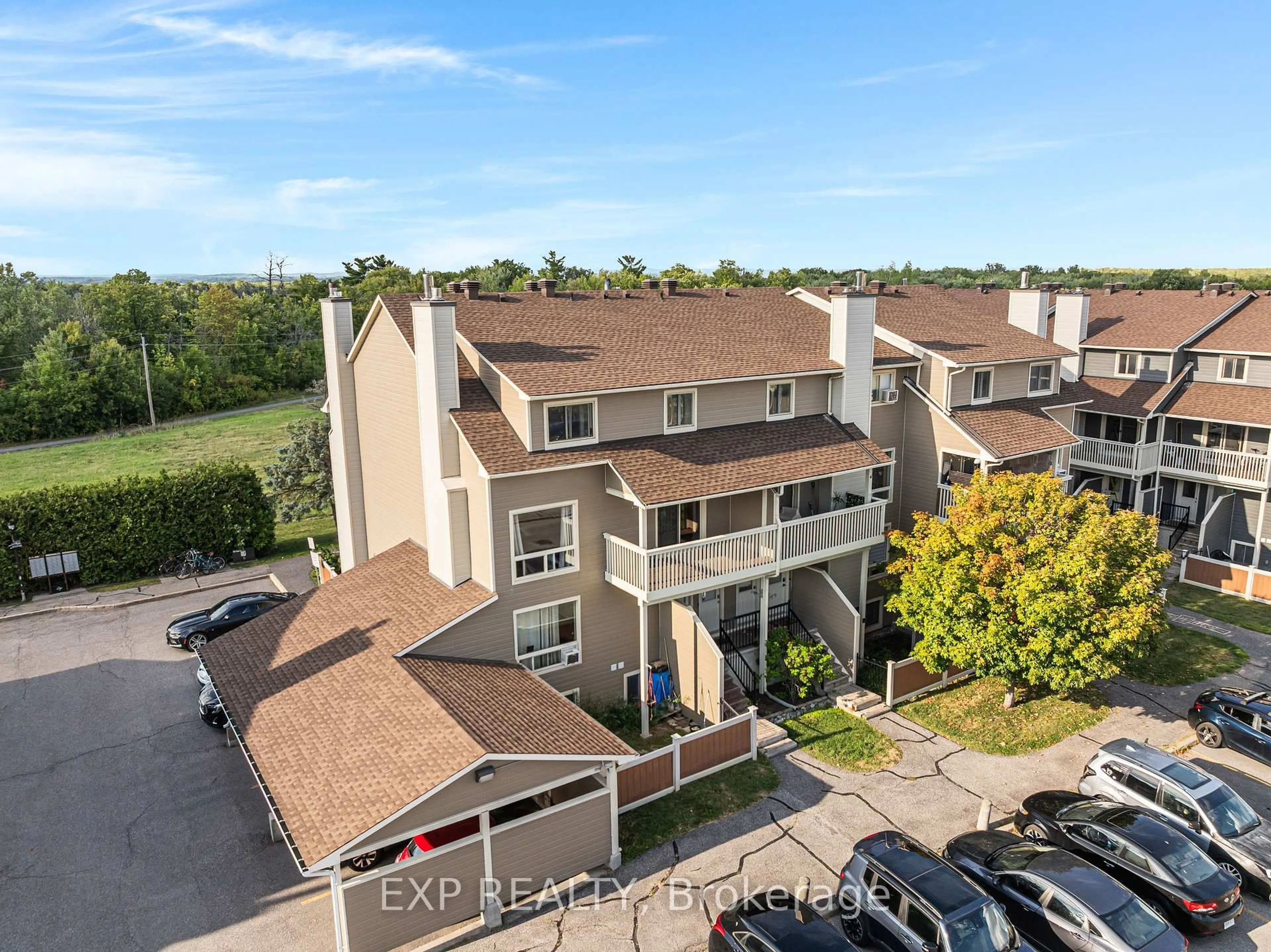 A pic from outside/outdoor area/front of a property/back of a property/a pic from drone, city buildings view from balcony for 754 St. Andre Dr #77B, Orleans Ontario K1C 4S4