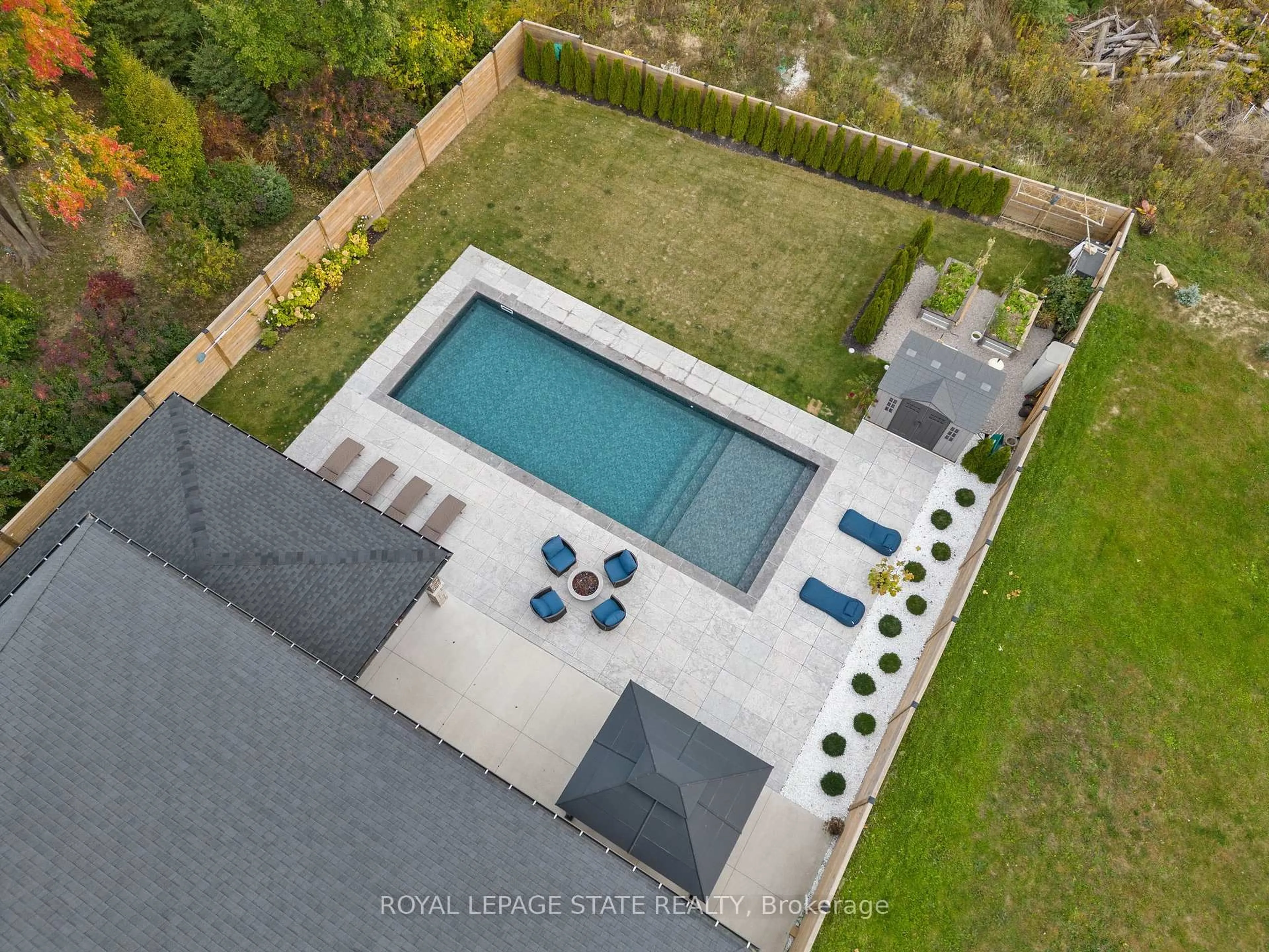 A pic from outside/outdoor area/front of a property/back of a property/a pic from drone, water/lake/river/ocean view for 9848 Twenty Rd, Hamilton Ontario L0R 1W0