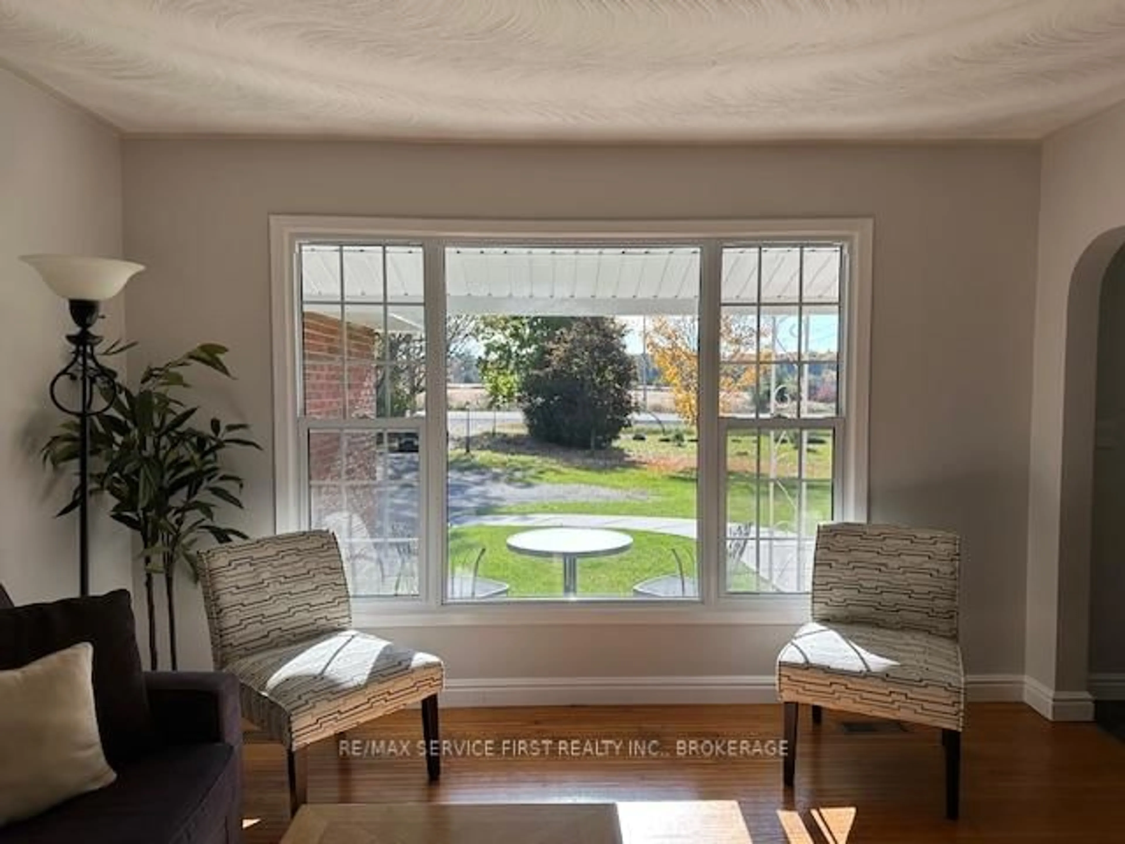 A pic of a room for 530 County Rd 2 Rd, Front of Leeds & Seeleys Bay Ontario K0E 1L0