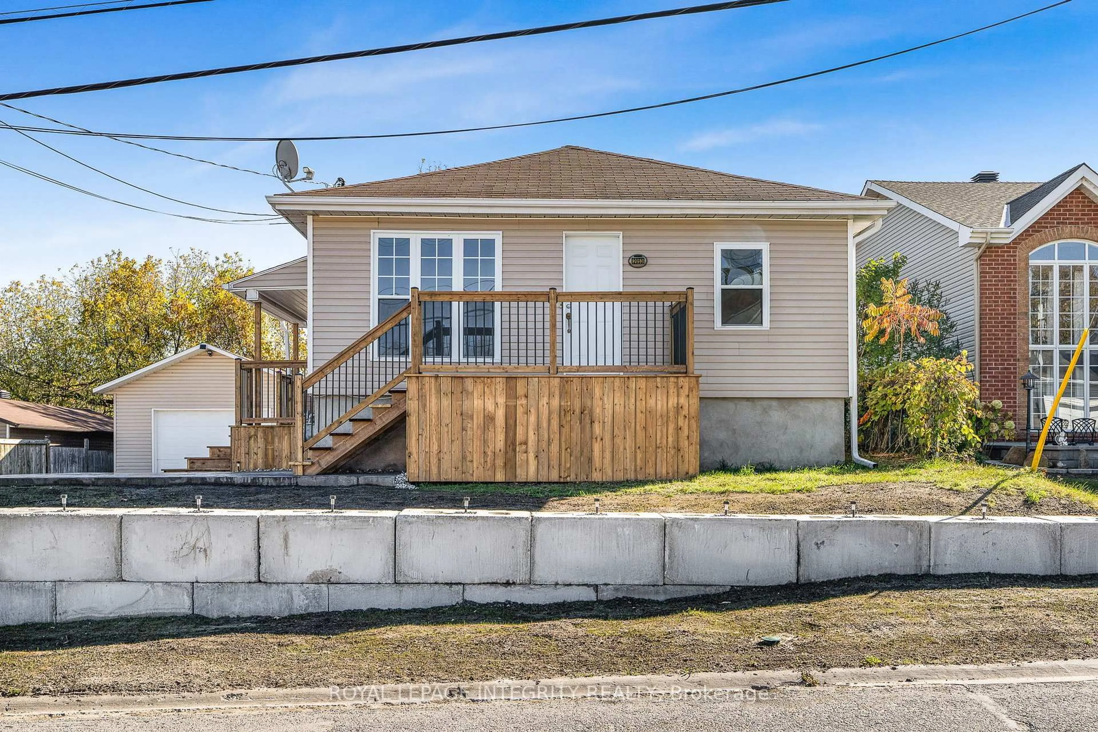 Unknown for 2053 Catherine St, Clarence-Rockland Ontario K4K 1H6
