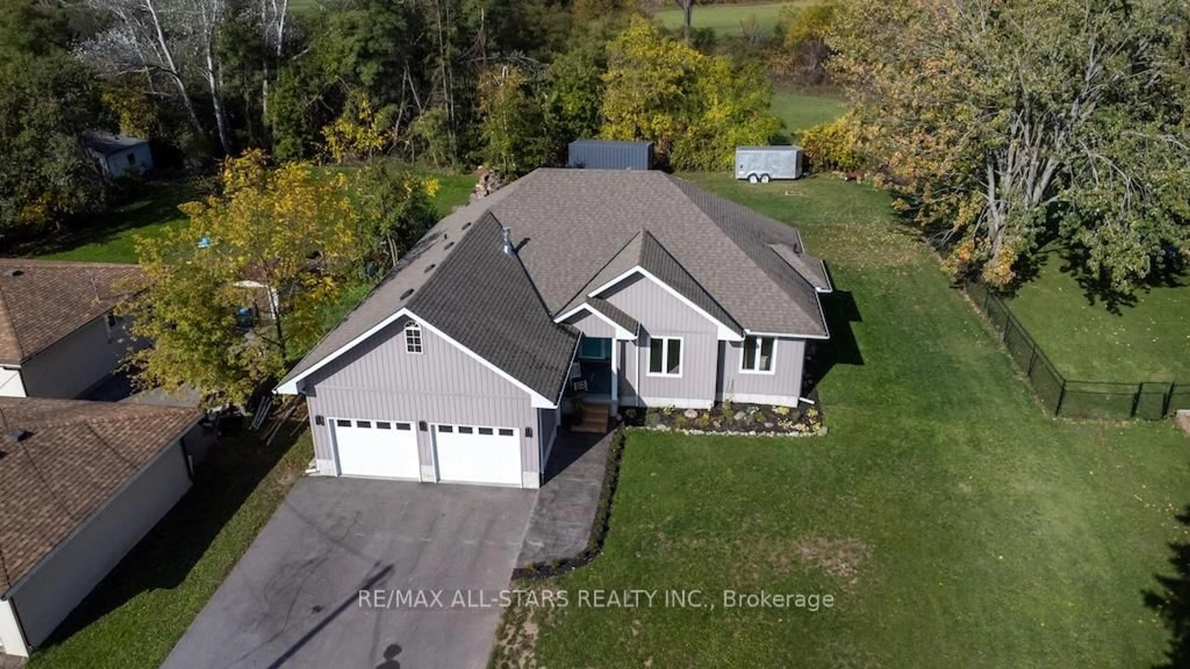 A pic from outside/outdoor area/front of a property/back of a property/a pic from drone, unknown for 120 Victoria Dr, Kawartha Lakes Ontario K0M 1G0