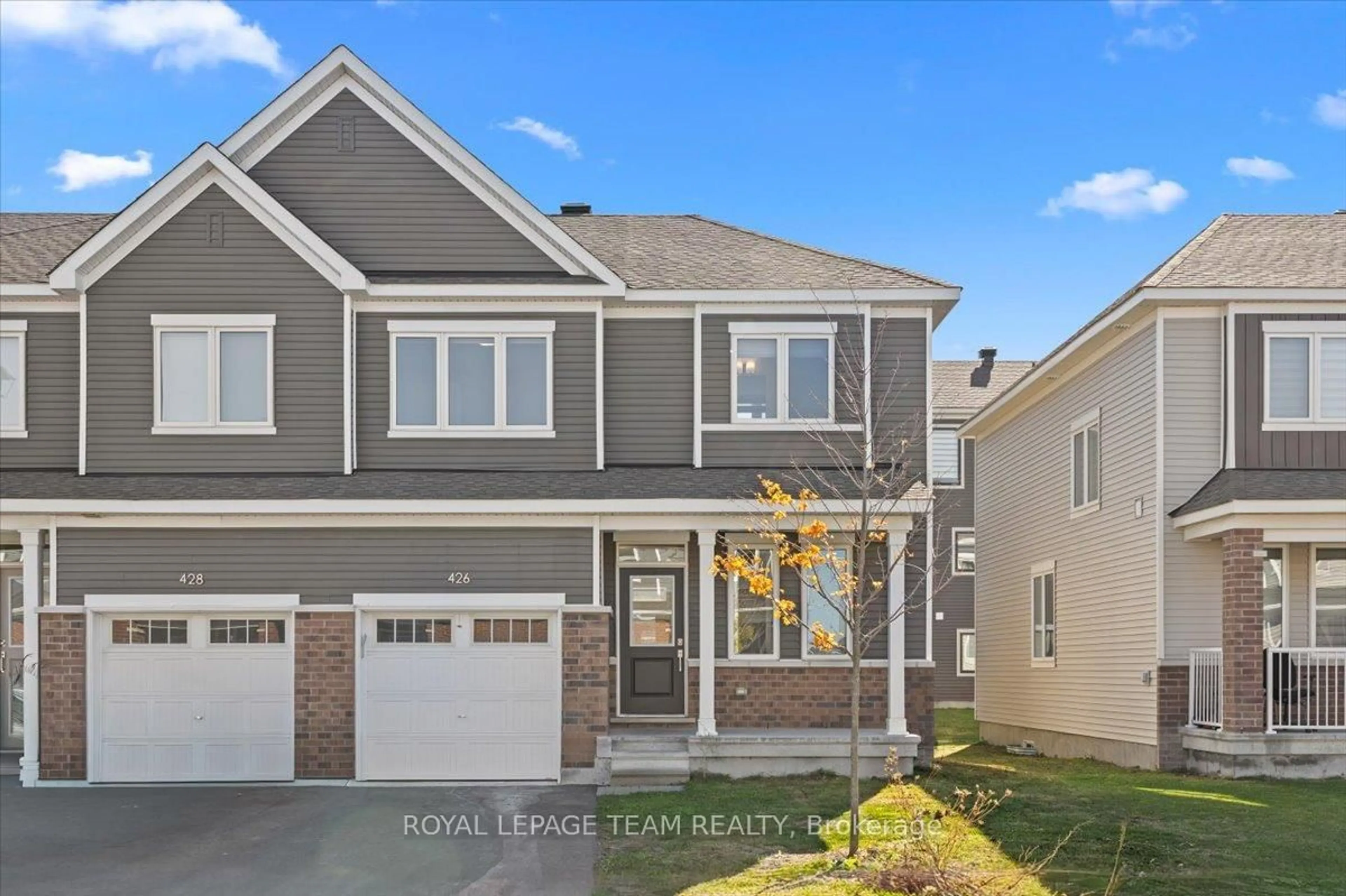 Home with vinyl exterior material, street for 426 Epoch St, Ottawa Ontario K2J 6X7