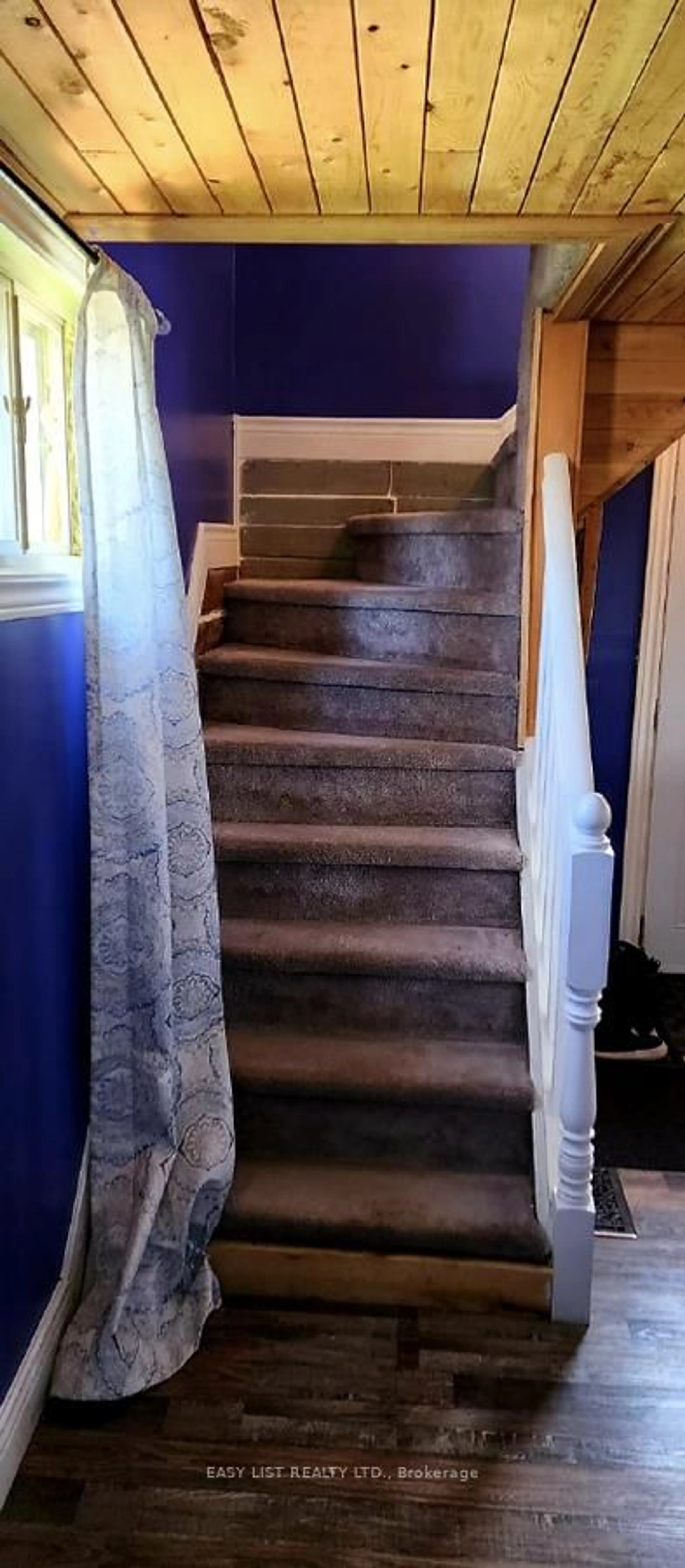Stairs for 532 Mitchell Rd, Cramahe Ontario K0K 3K0