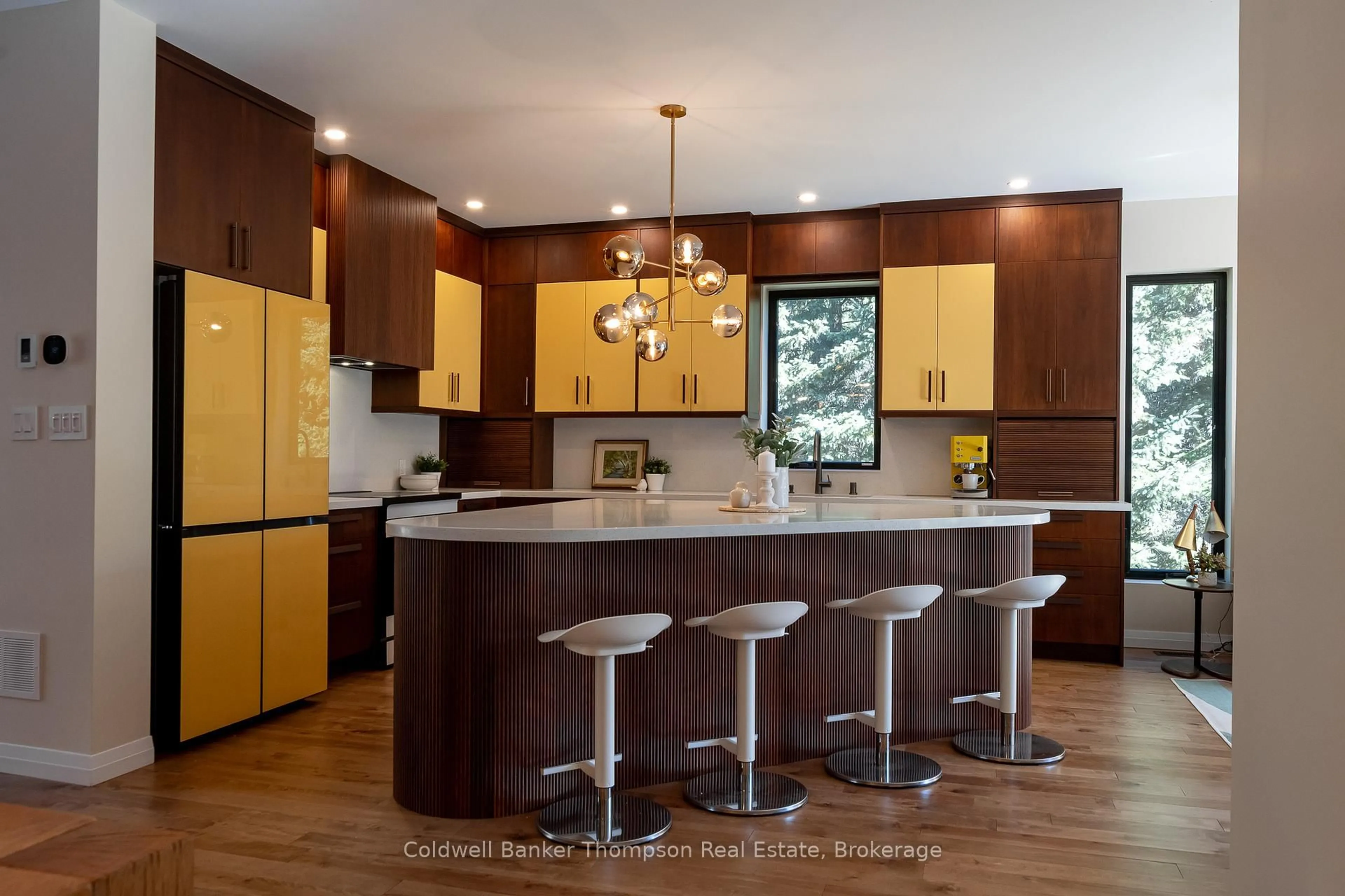 Contemporary kitchen, unknown for 649 Skyhills Rd, Huntsville Ontario P1H 2N5