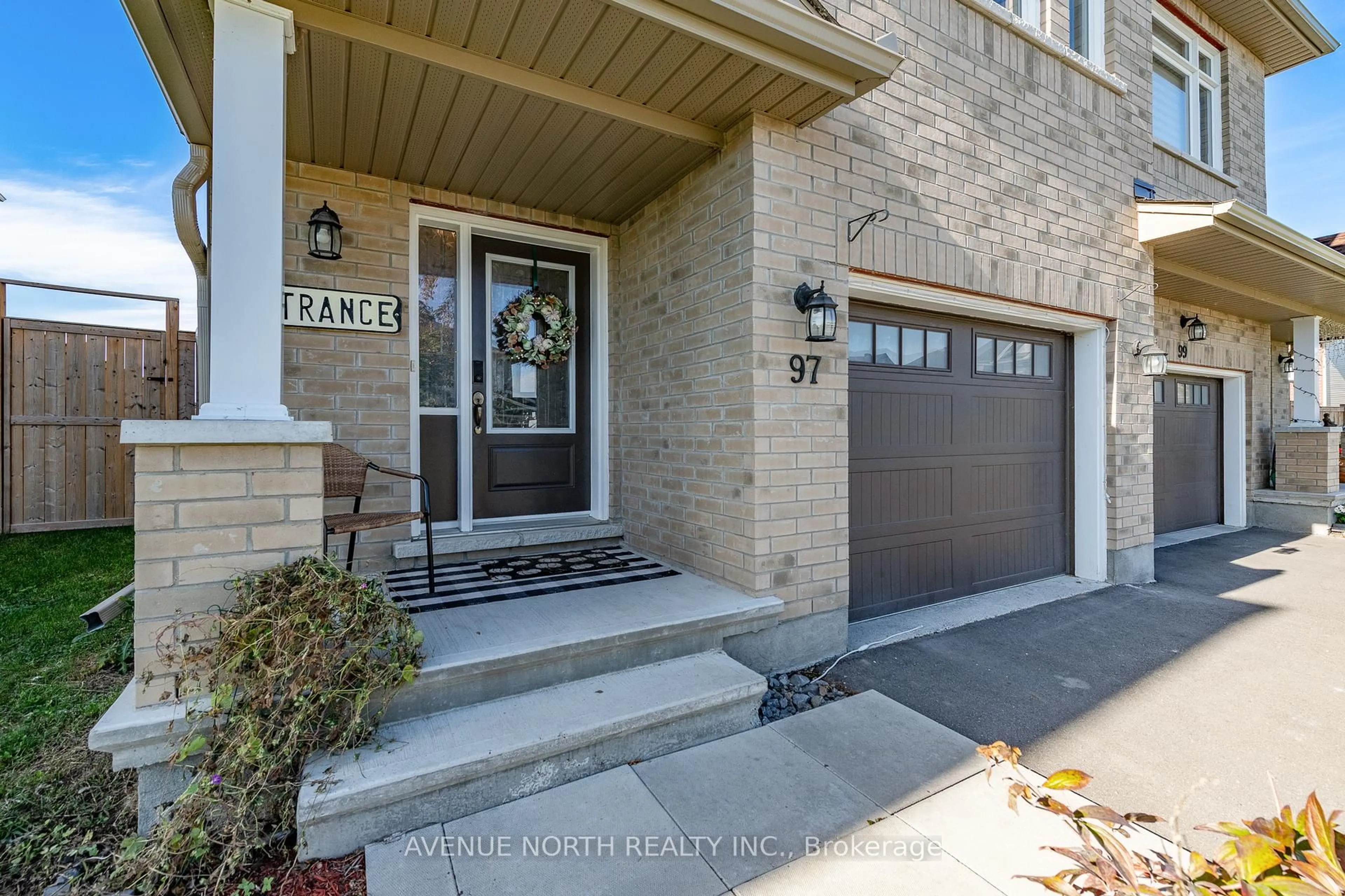 Indoor entryway for 97 Antonakos Dr, Carleton Place Ontario K7C 0L1