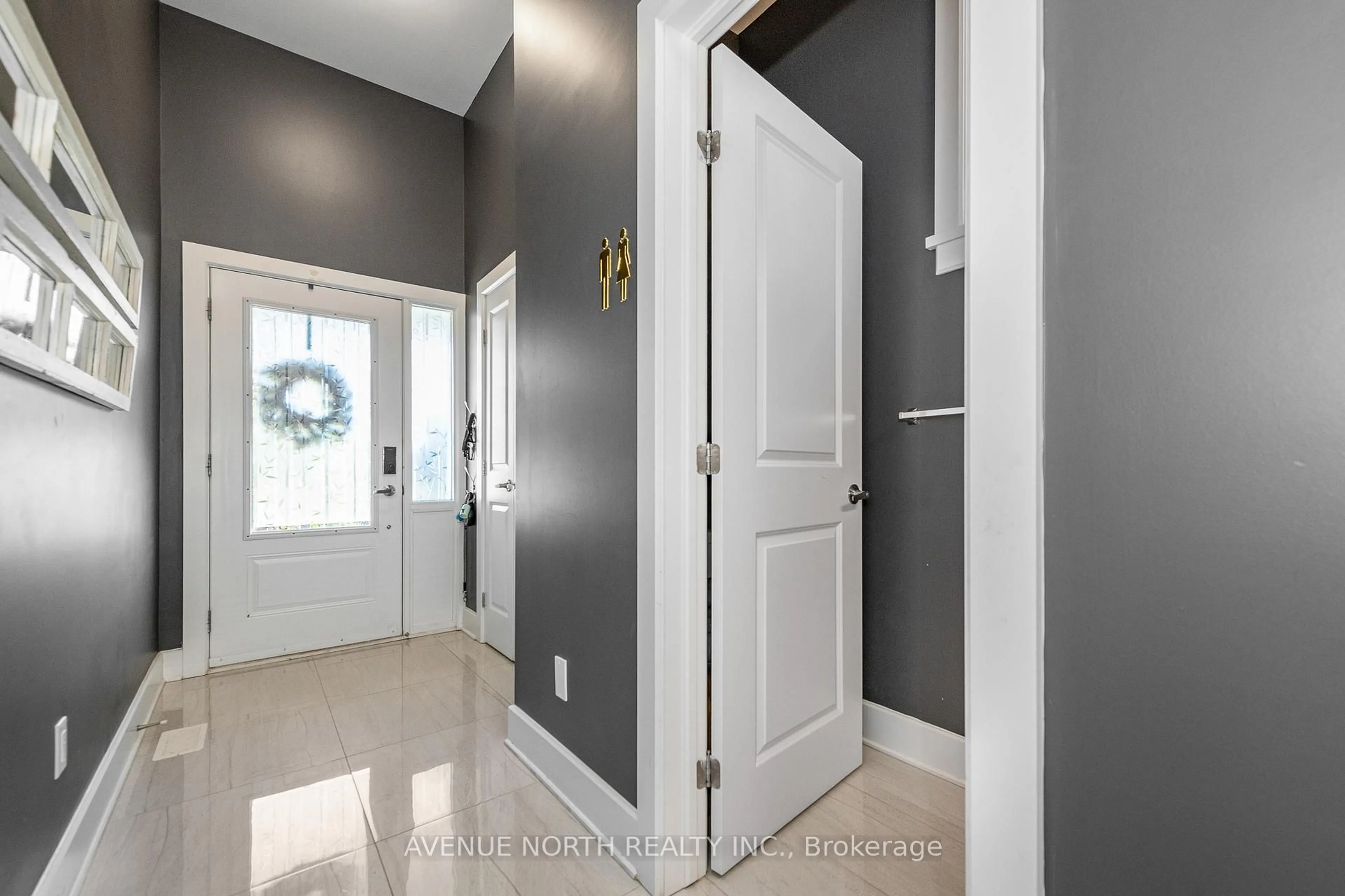 Indoor entryway for 97 Antonakos Dr, Carleton Place Ontario K7C 0L1