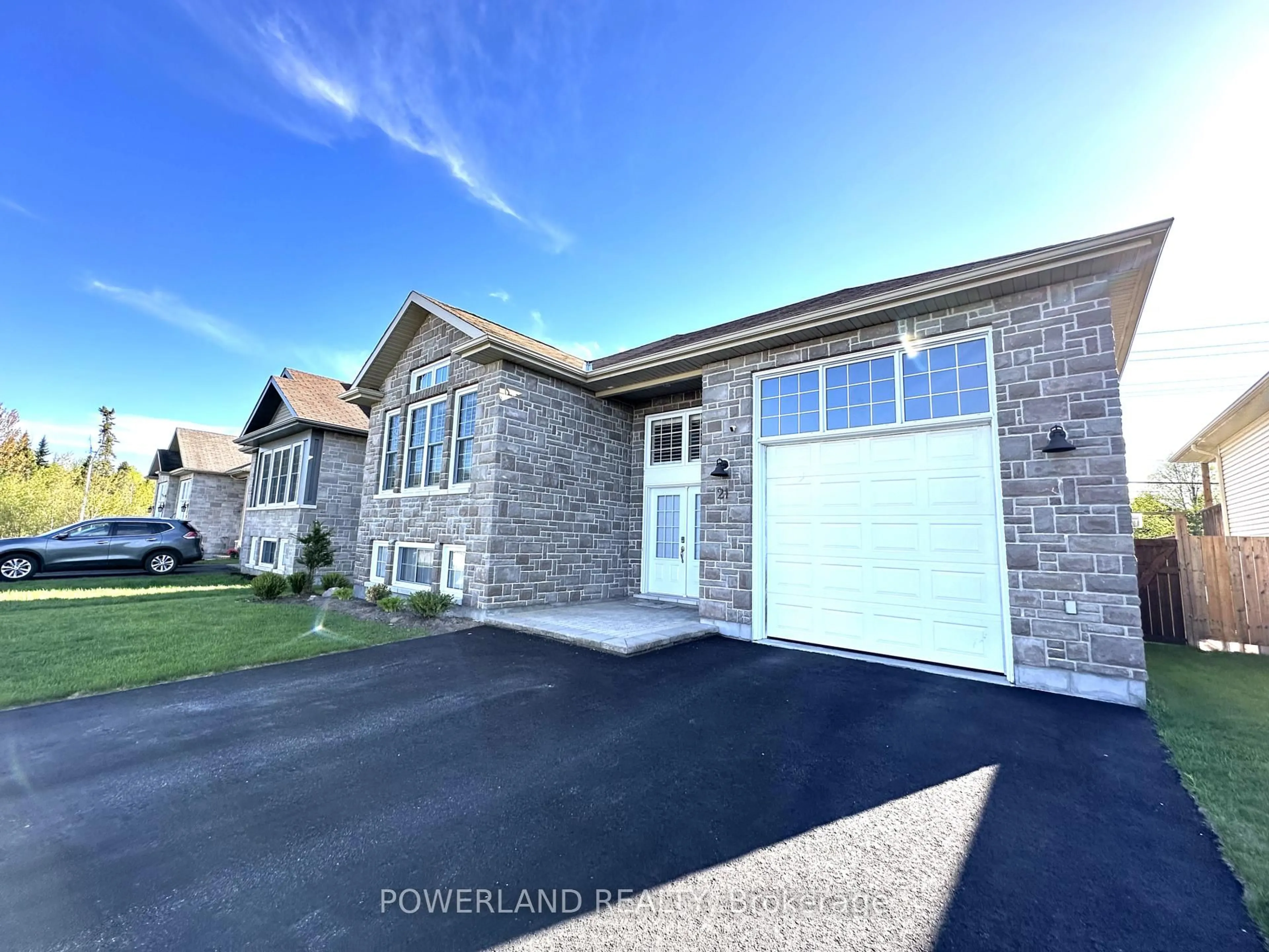 Unknown for 21 Brookland Dr, North Bay Ontario P1A 0A1