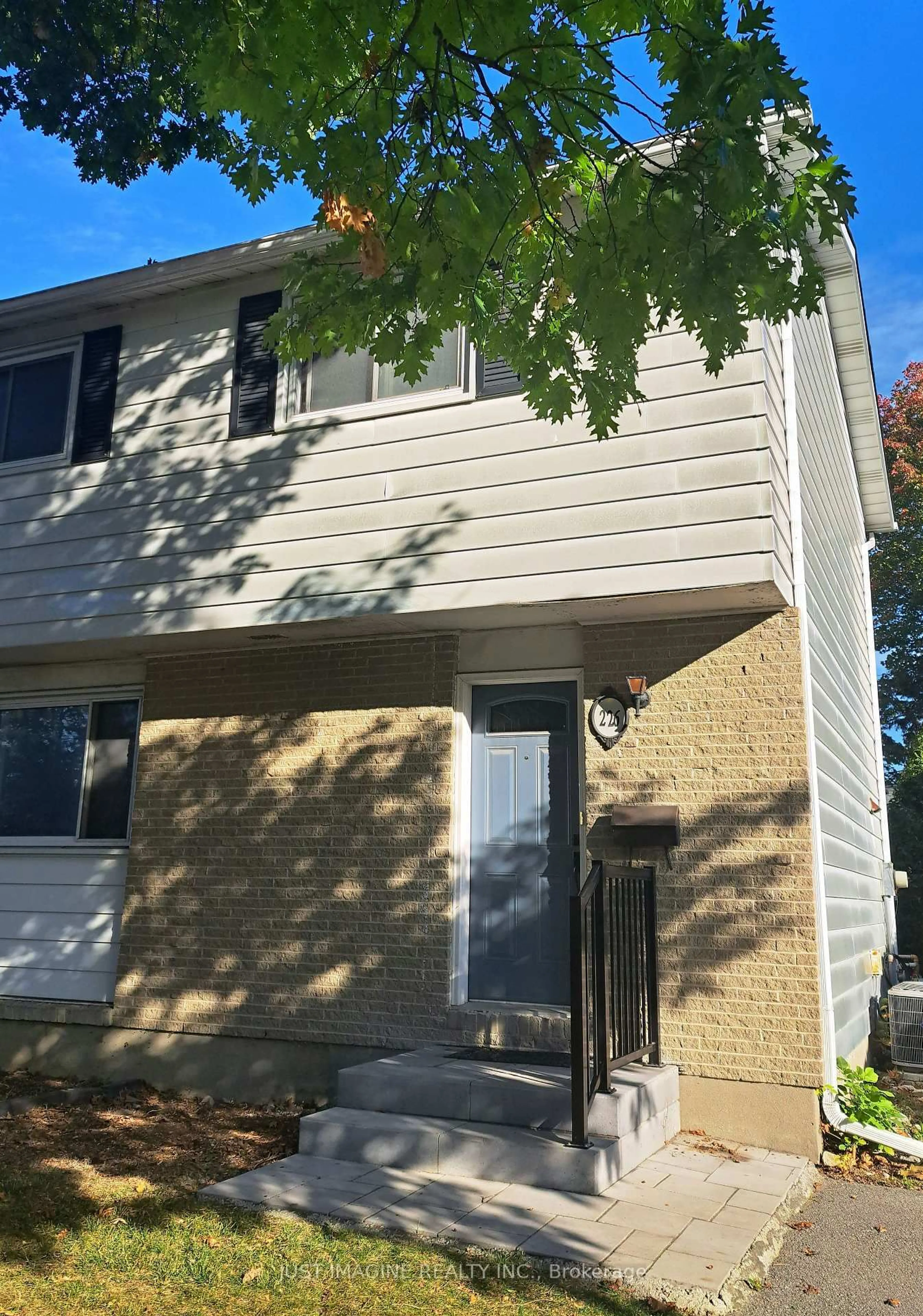 Home with vinyl exterior material, street for 226 Old Colony Rd, Ottawa Ontario K2L 1M7