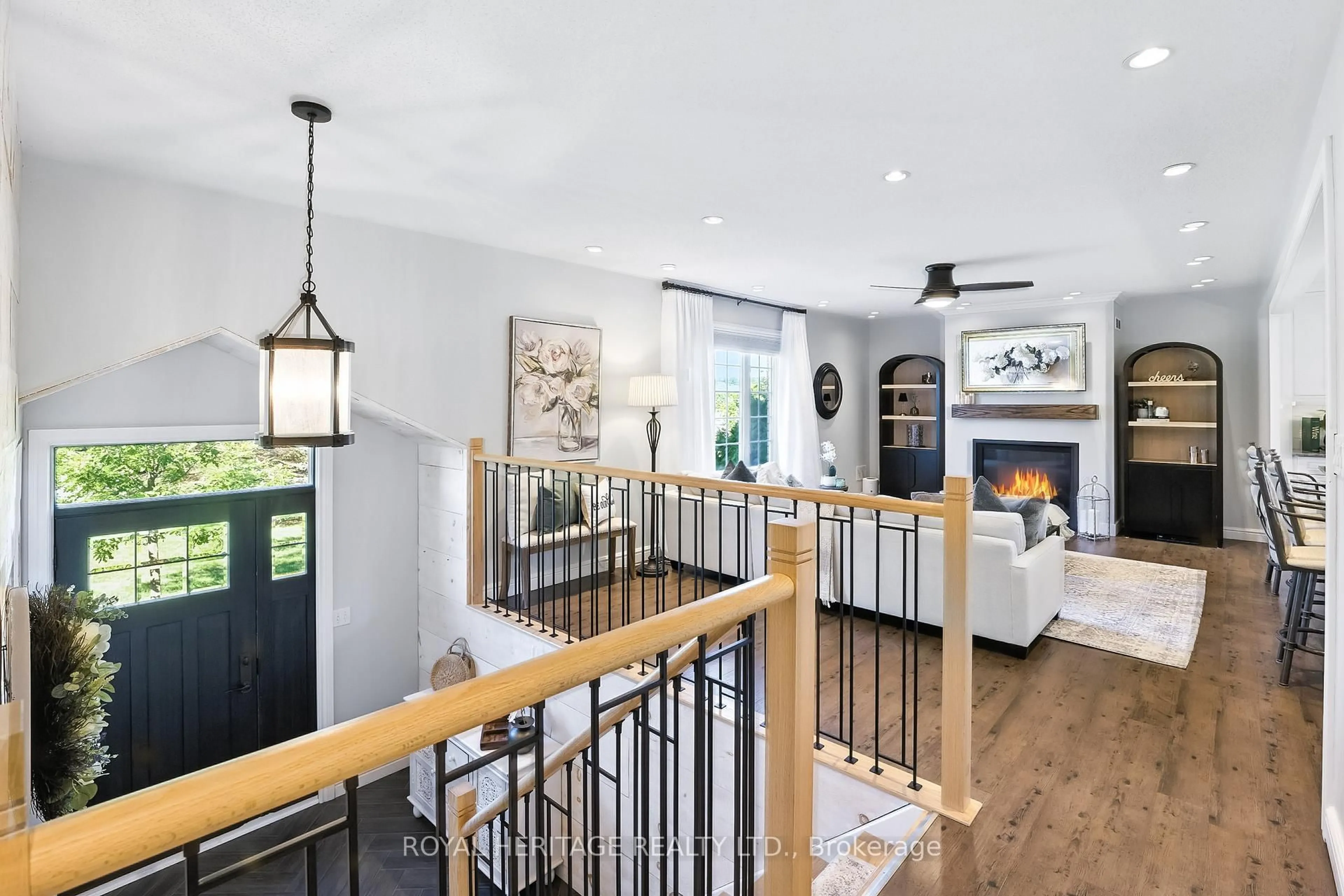 Indoor foyer for 115 St Marys Crt, Alnwick/Haldimand Ontario K0K 2G0
