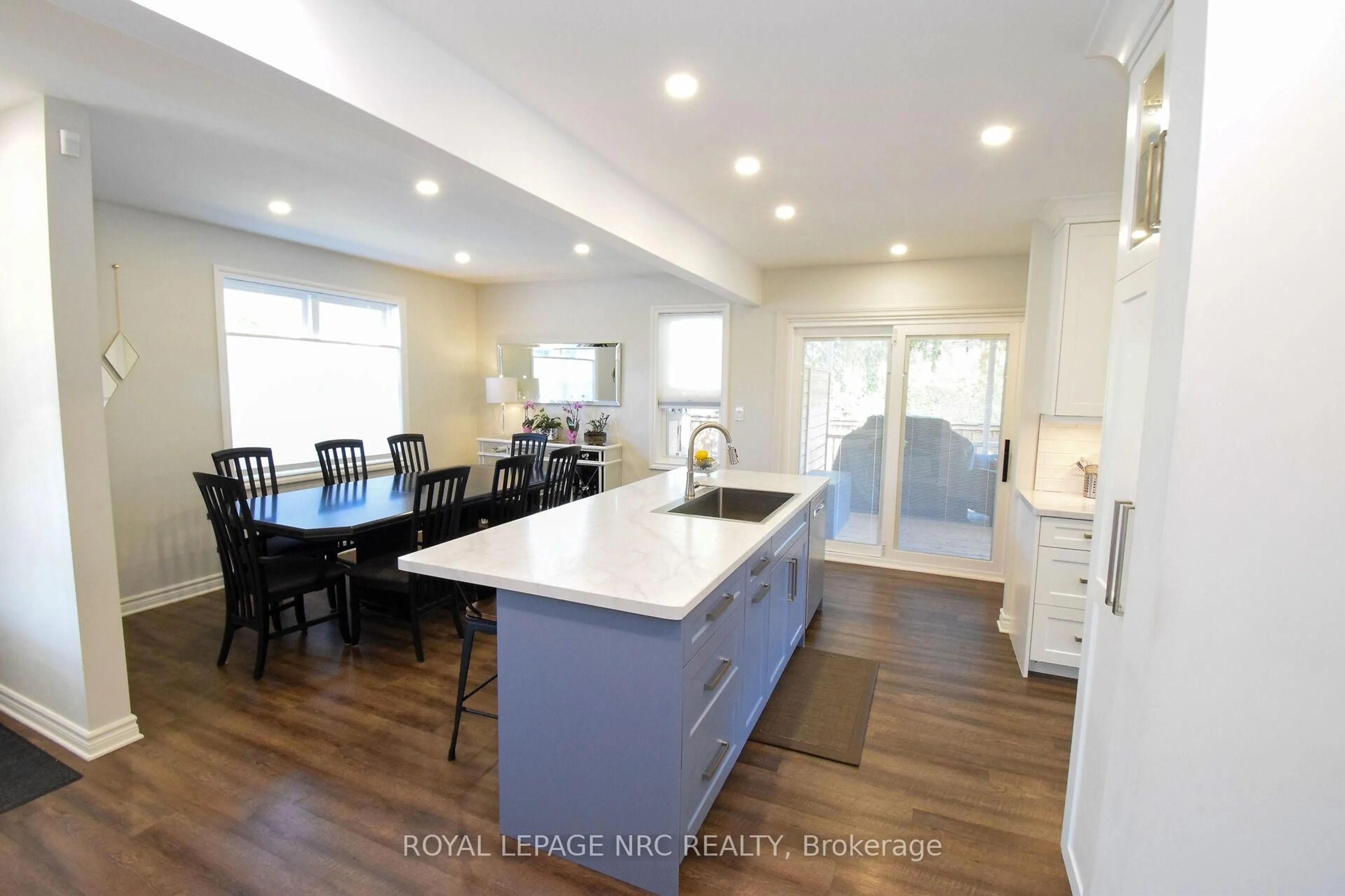 Open concept kitchen, unknown for 128 Haig St, St. Catharines Ontario L2R 6L2