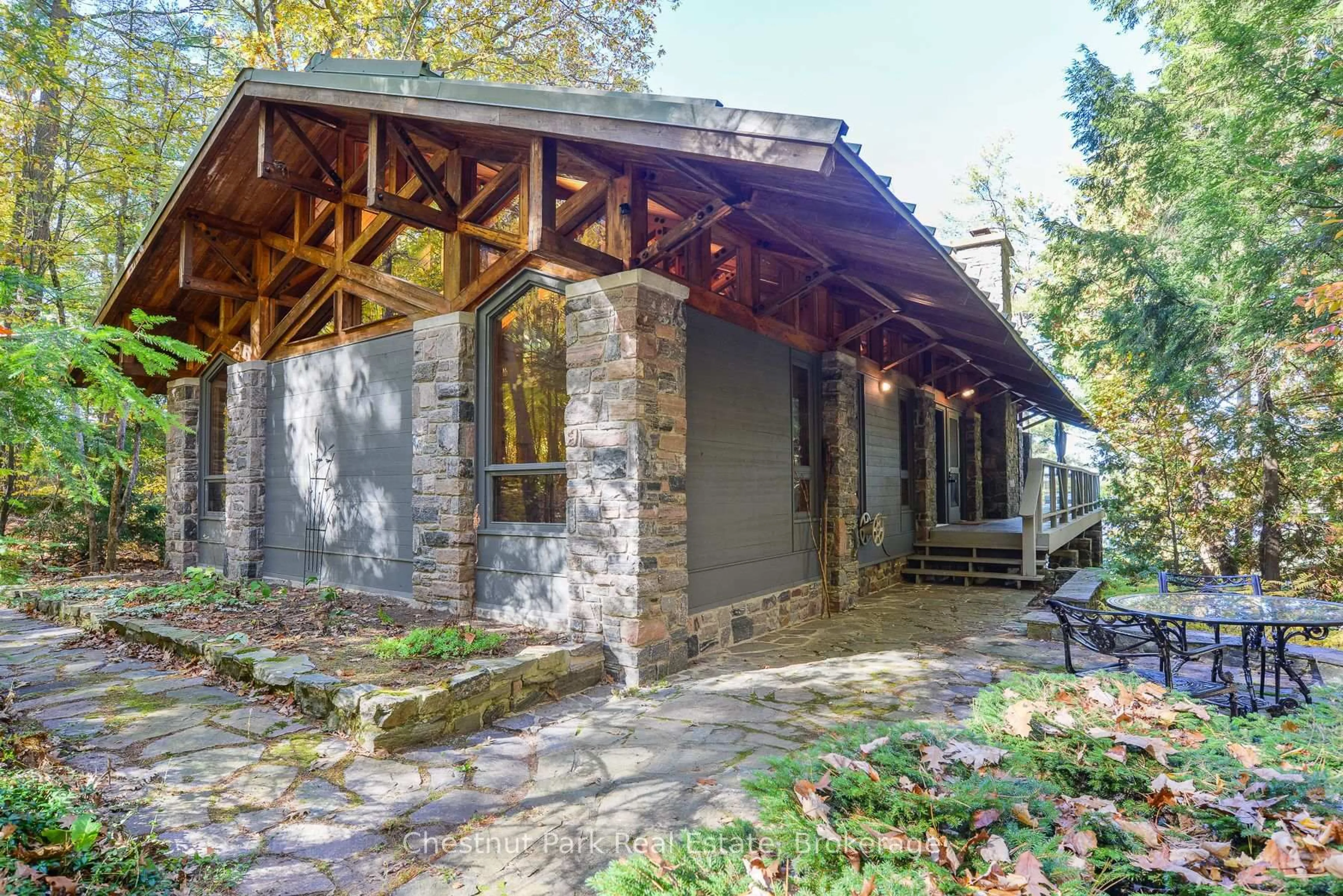 Patio, building for 1024 Neals Rd, Muskoka Lakes Ontario P0C 1M0