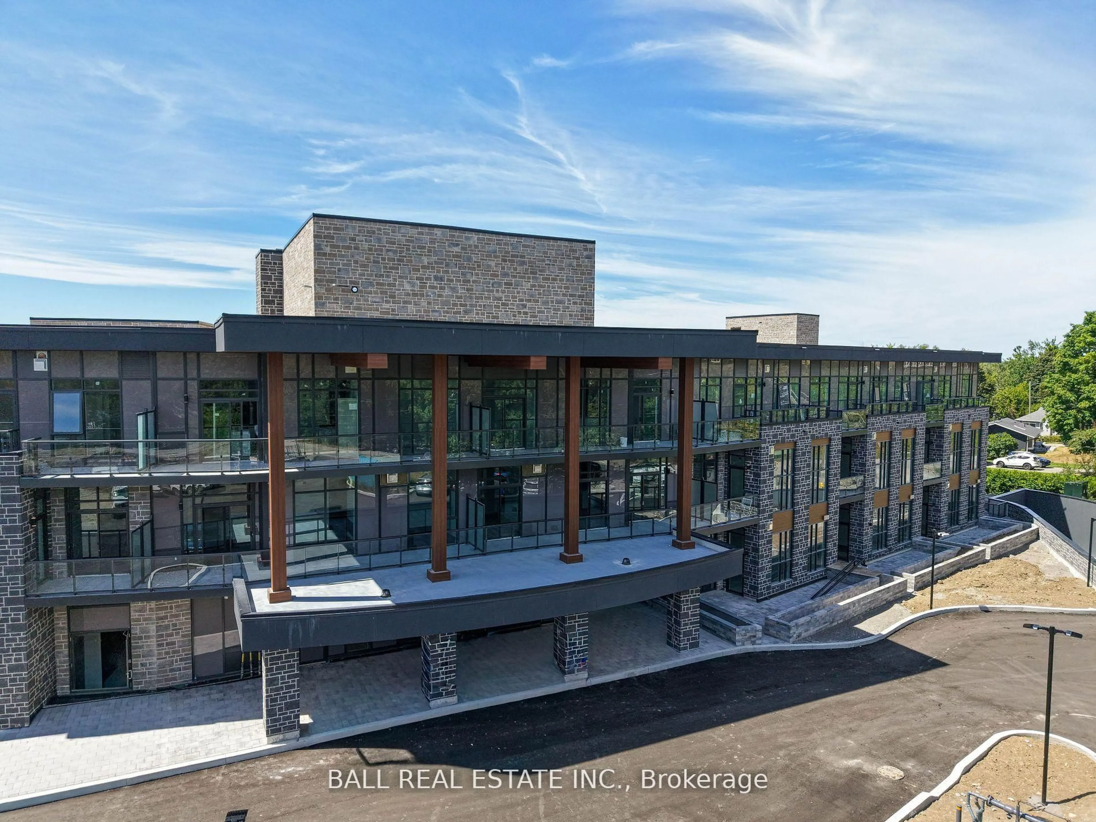 A pic from outside/outdoor area/front of a property/back of a property/a pic from drone, building for 99 Louisa St #116, Kawartha Lakes Ontario K0M 1N0