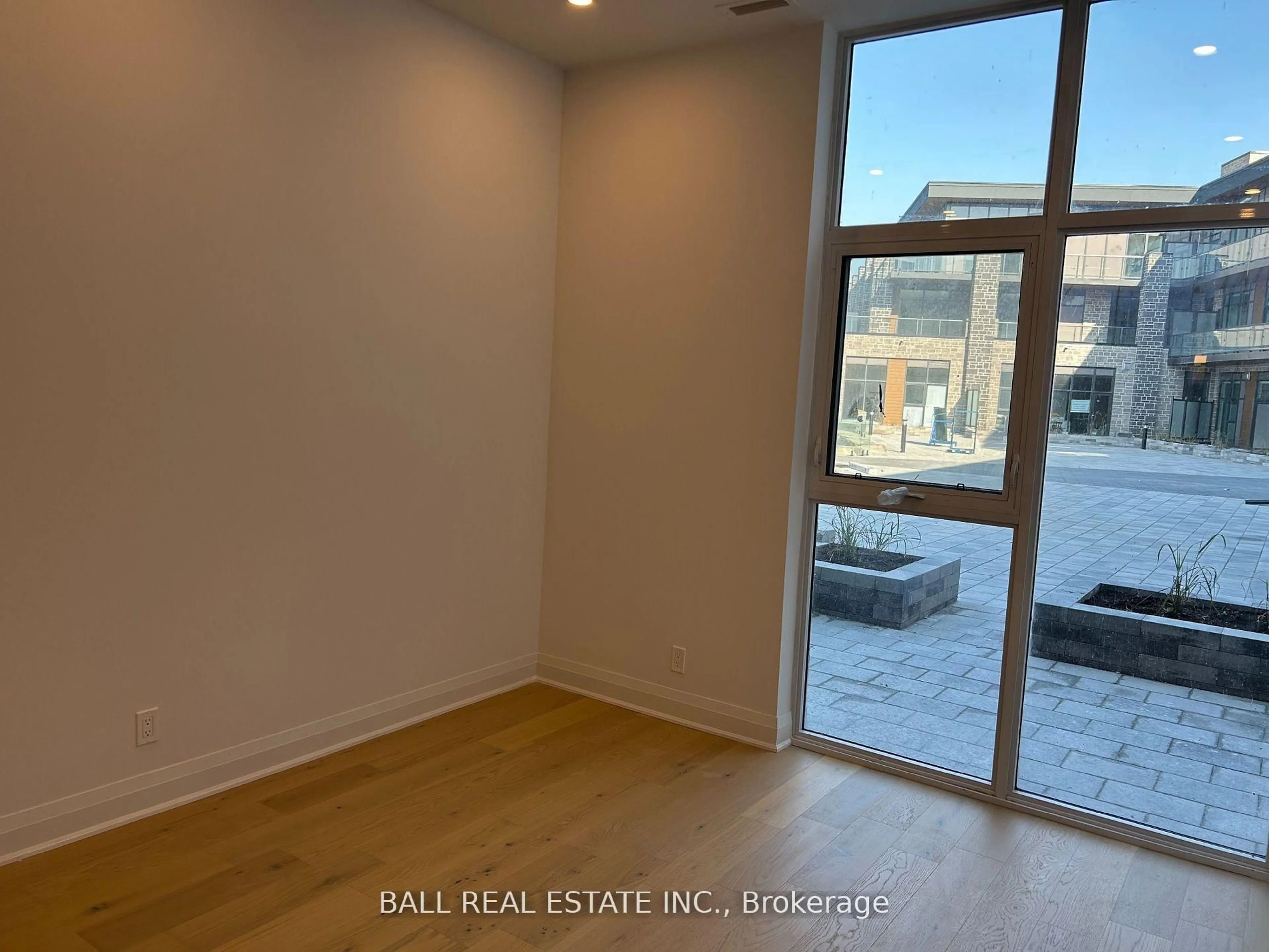A pic of a room for 99 Louisa St #107, Kawartha Lakes Ontario K0M 1N0
