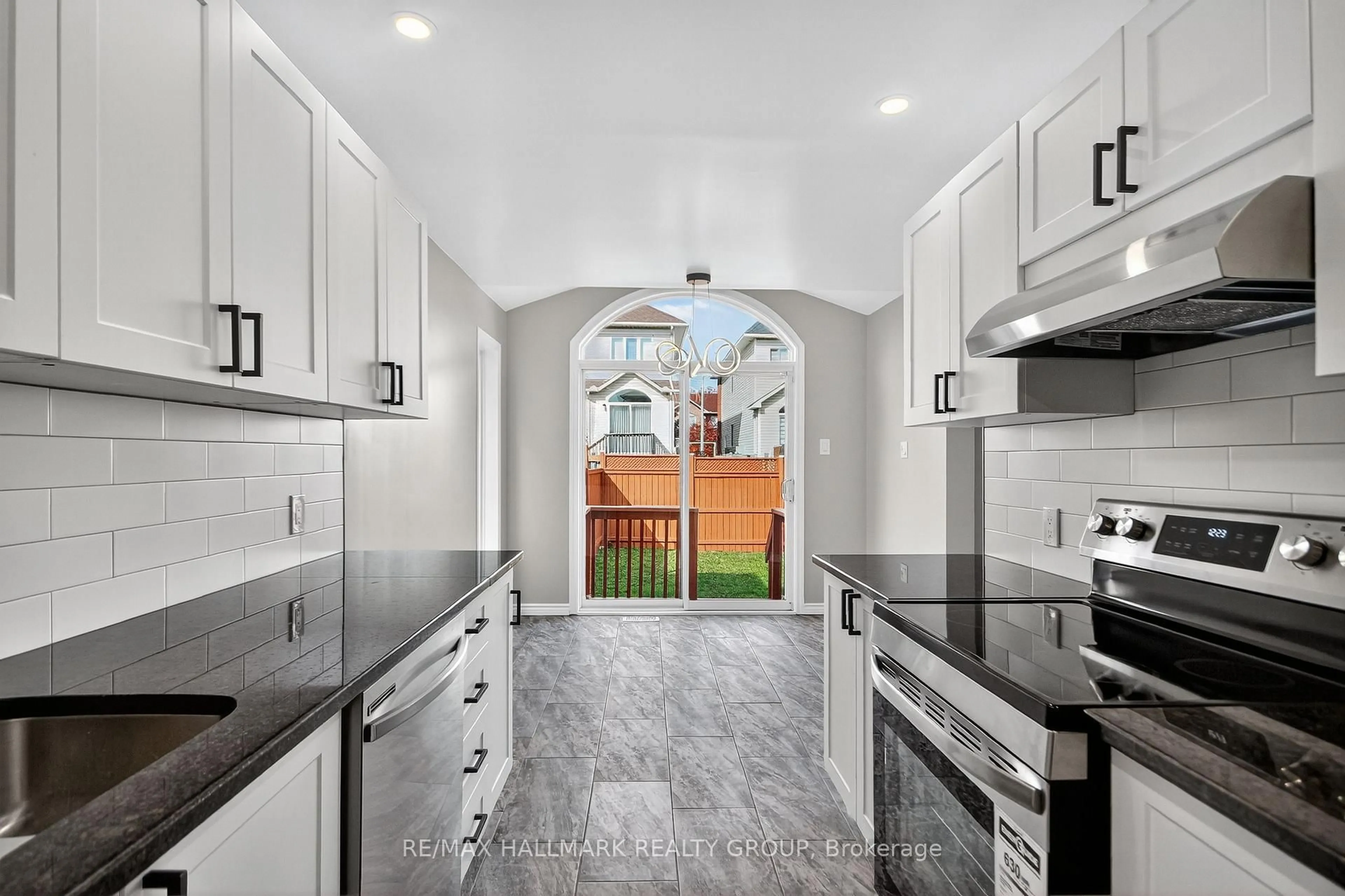 Open concept kitchen, ceramic/tile floor for 1243 Klondike Rd, Ottawa Ontario K2W 1E1
