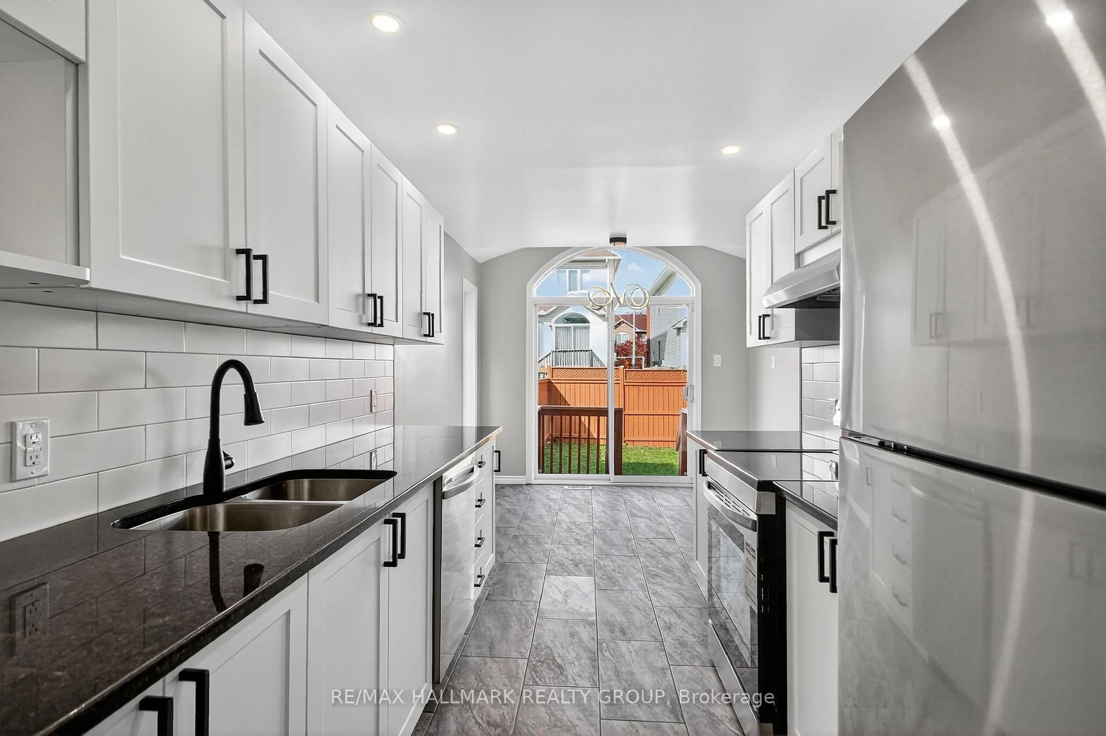 Open concept kitchen, ceramic/tile floor for 1243 Klondike Rd, Ottawa Ontario K2W 1E1