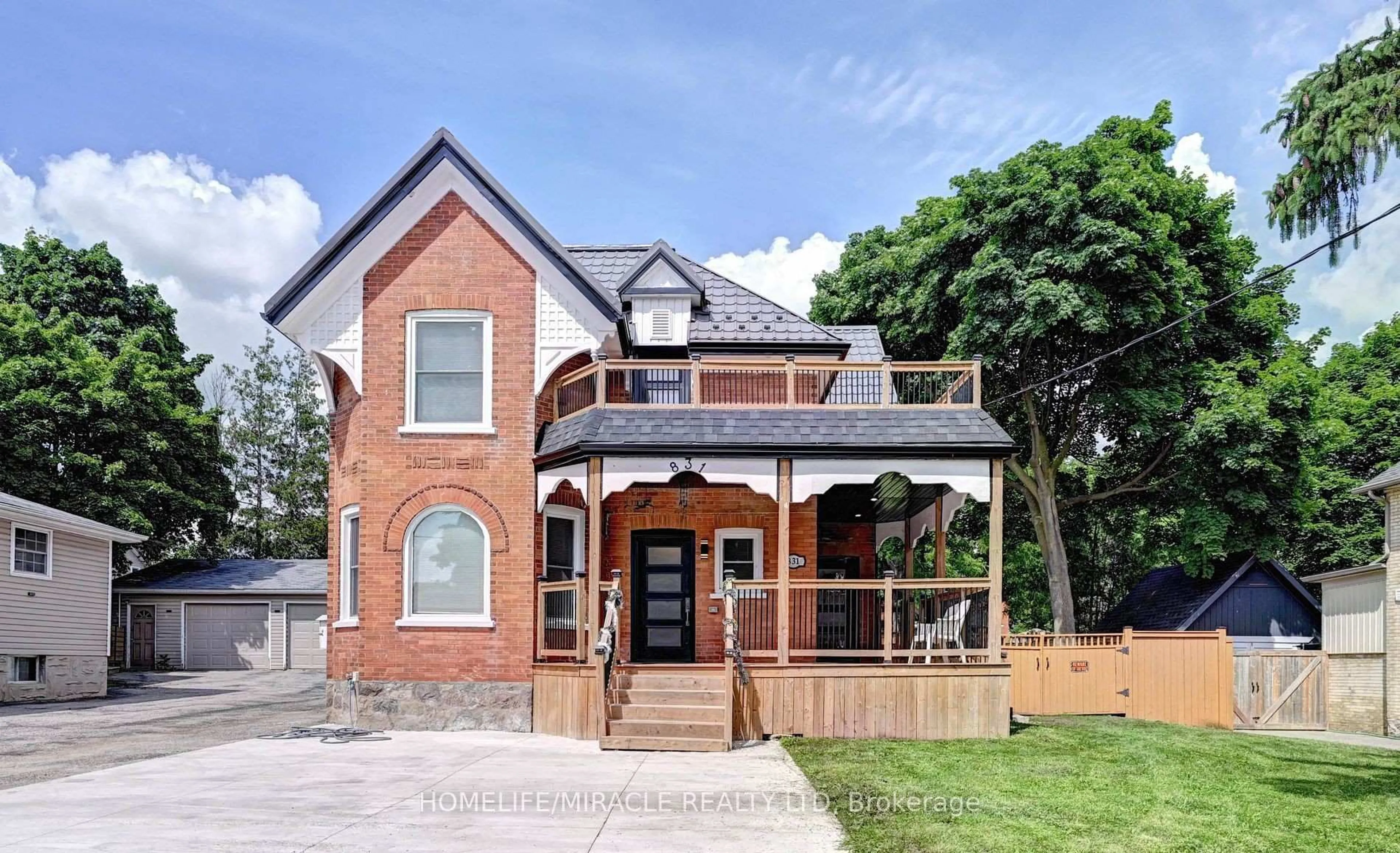 Home with brick exterior material, street for 831 Hamilton St, Cambridge Ontario N3H 3E7