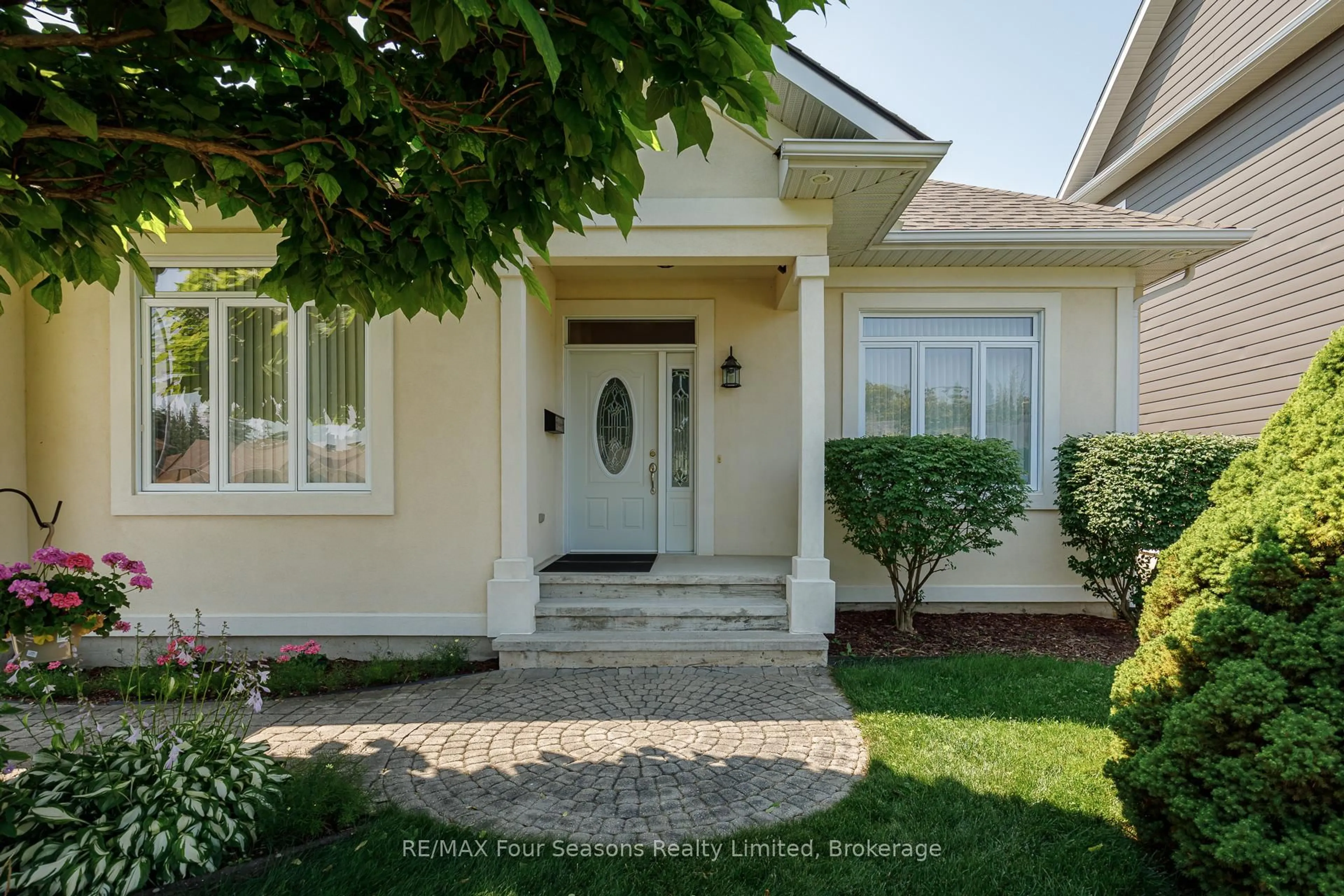 Unknown for 150 Brooker Blvd, Blue Mountains Ontario L9Y 0M2